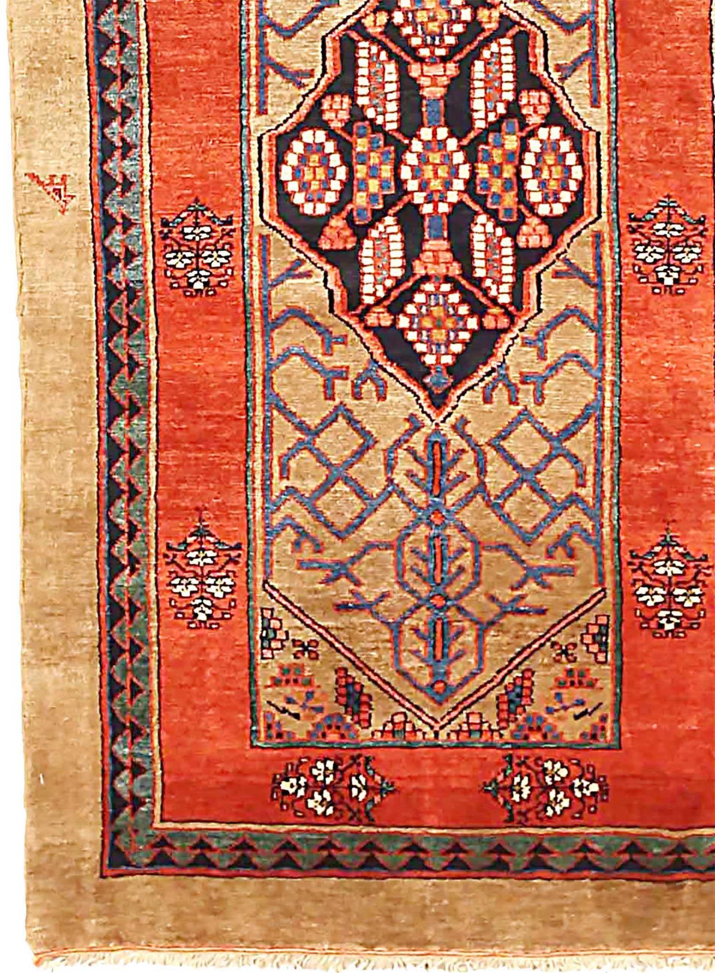 Persischer Malayer-Läufer Circa 1910 - Wolle Elfenbein Marineblau Blau Rot 72278 (Asiatisch) im Angebot