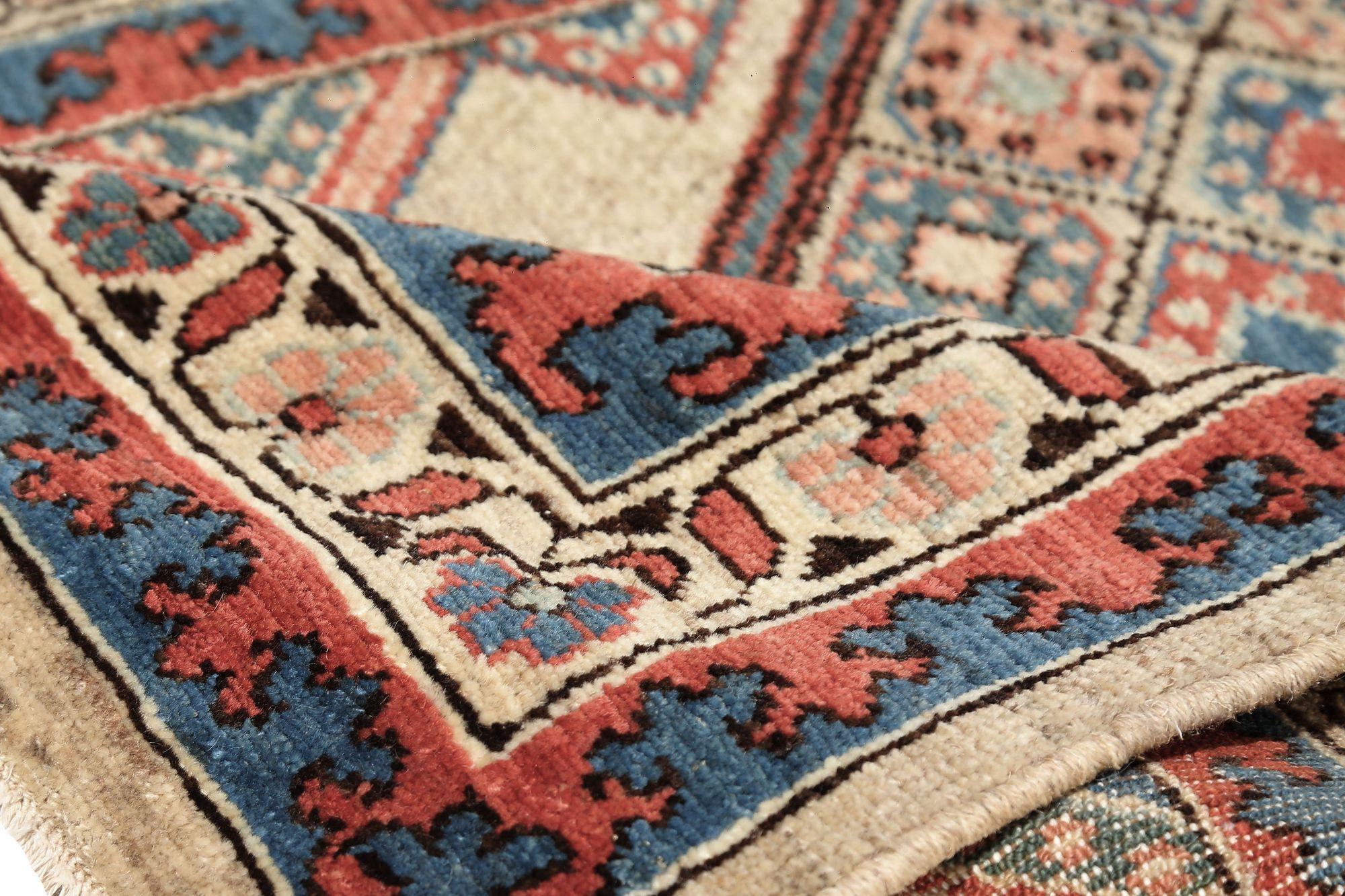 Tappeto Persiano Malayer Runner - Lana Blu Marrone Avorio Rosso Design - 97953 In condizioni ottime in vendita a Dallas, TX