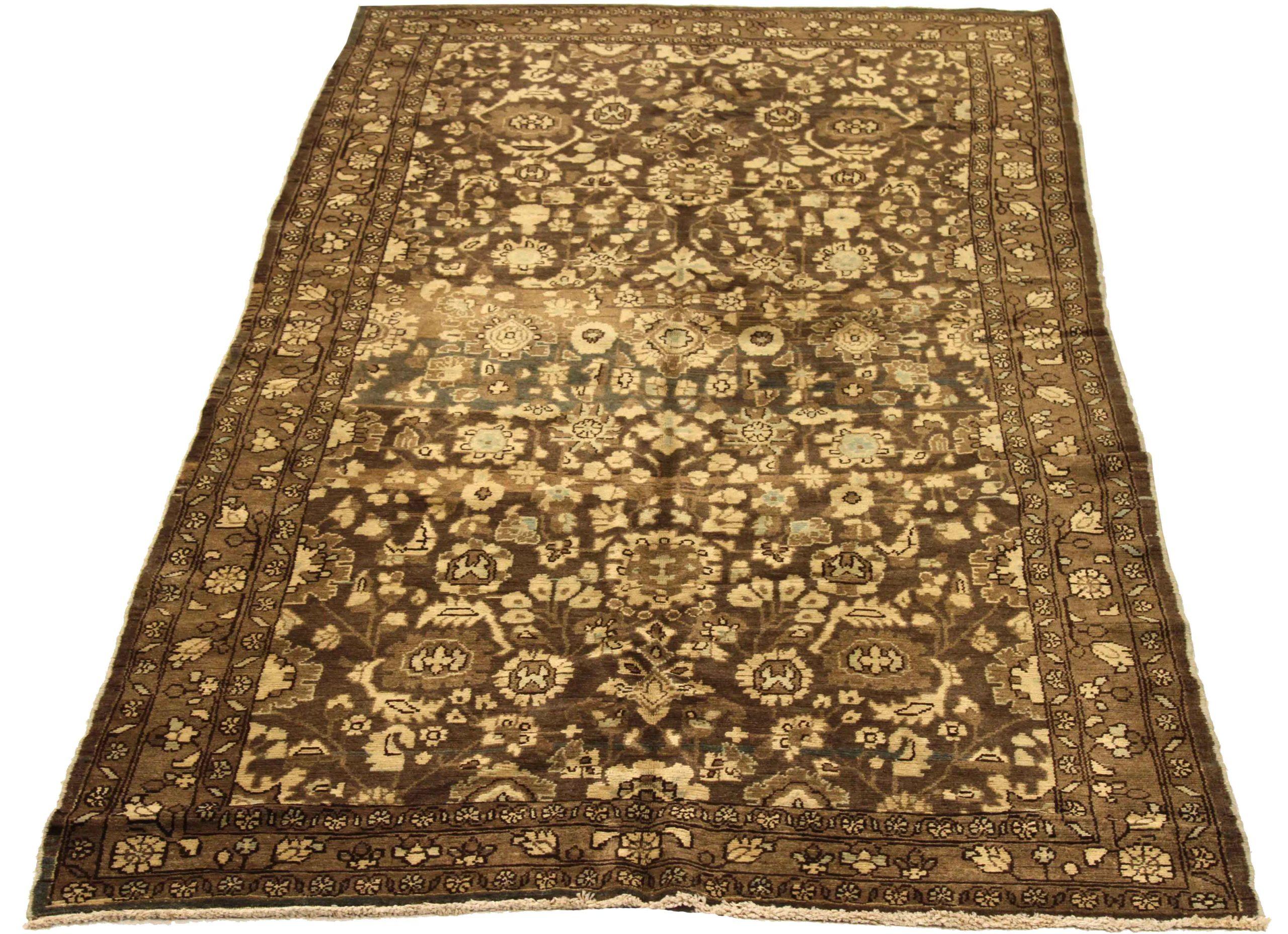 Entdecken Sie die Eleganz des persischen Malayers mit dem kleinen Teppich von CIRCA 1880. Dieses exklusive Design aus Wolle und Braun-Elfenbein ist perfekt, um Ihren Raum zu verschönern.