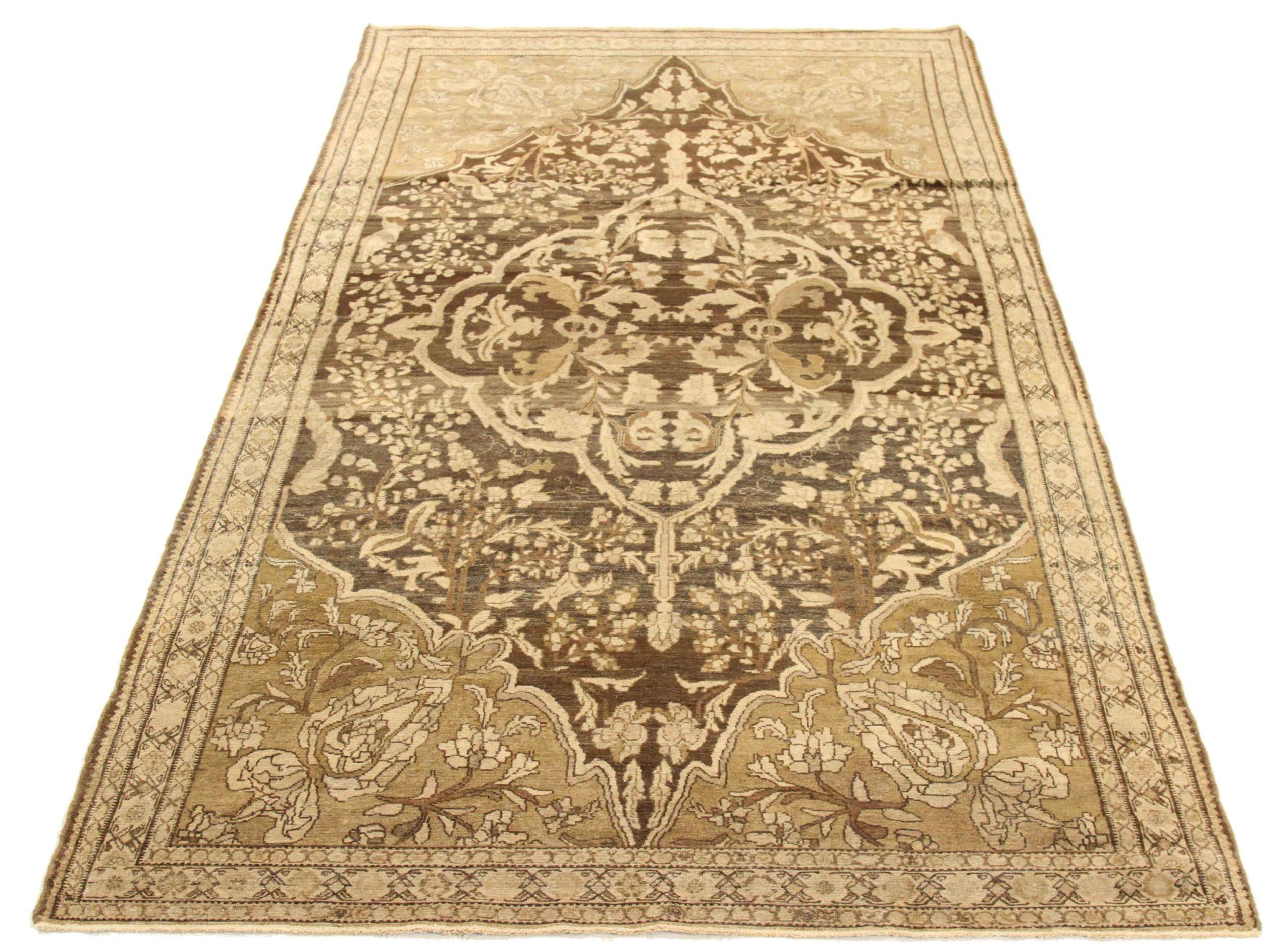 Discover the elegance of Persian Malayer featuring Small Rug in Circa 1880. Designed with Wool and BrownIvory, this exclusive design is perfect for enhancing your space.