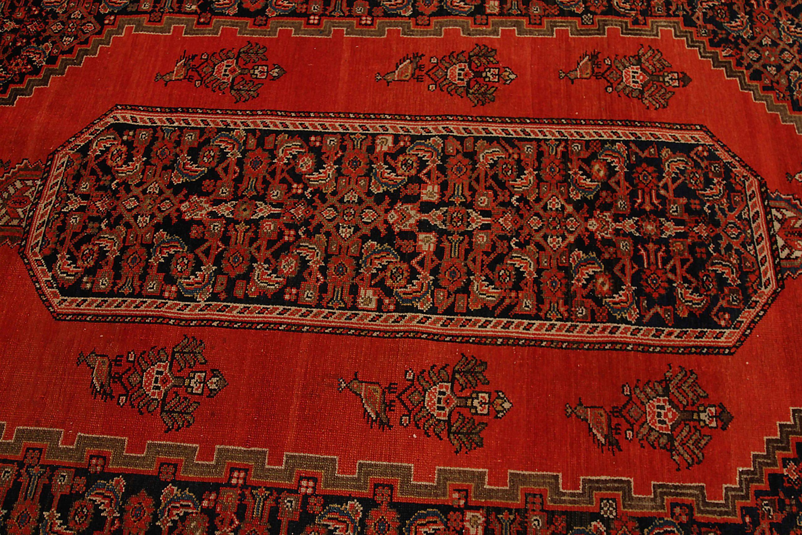 Persischer Malayer Kleiner Teppich aus Wolle in Marineblau, Blau und Rot mit Design - 92116 im Zustand „Hervorragend“ im Angebot in Dallas, TX