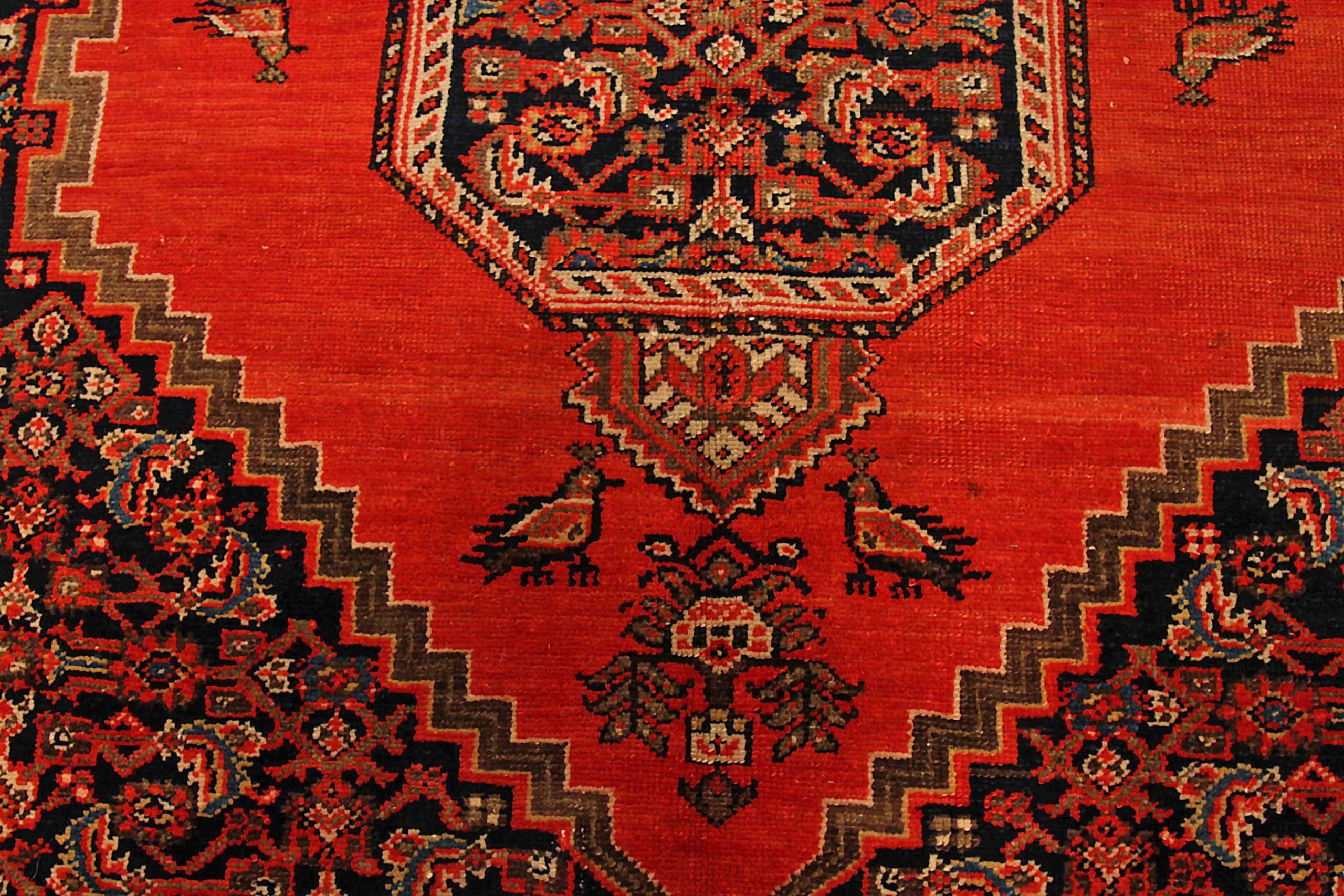 Persischer Malayer Kleiner Teppich aus Wolle in Marineblau, Blau und Rot mit Design - 92116 (20. Jahrhundert) im Angebot