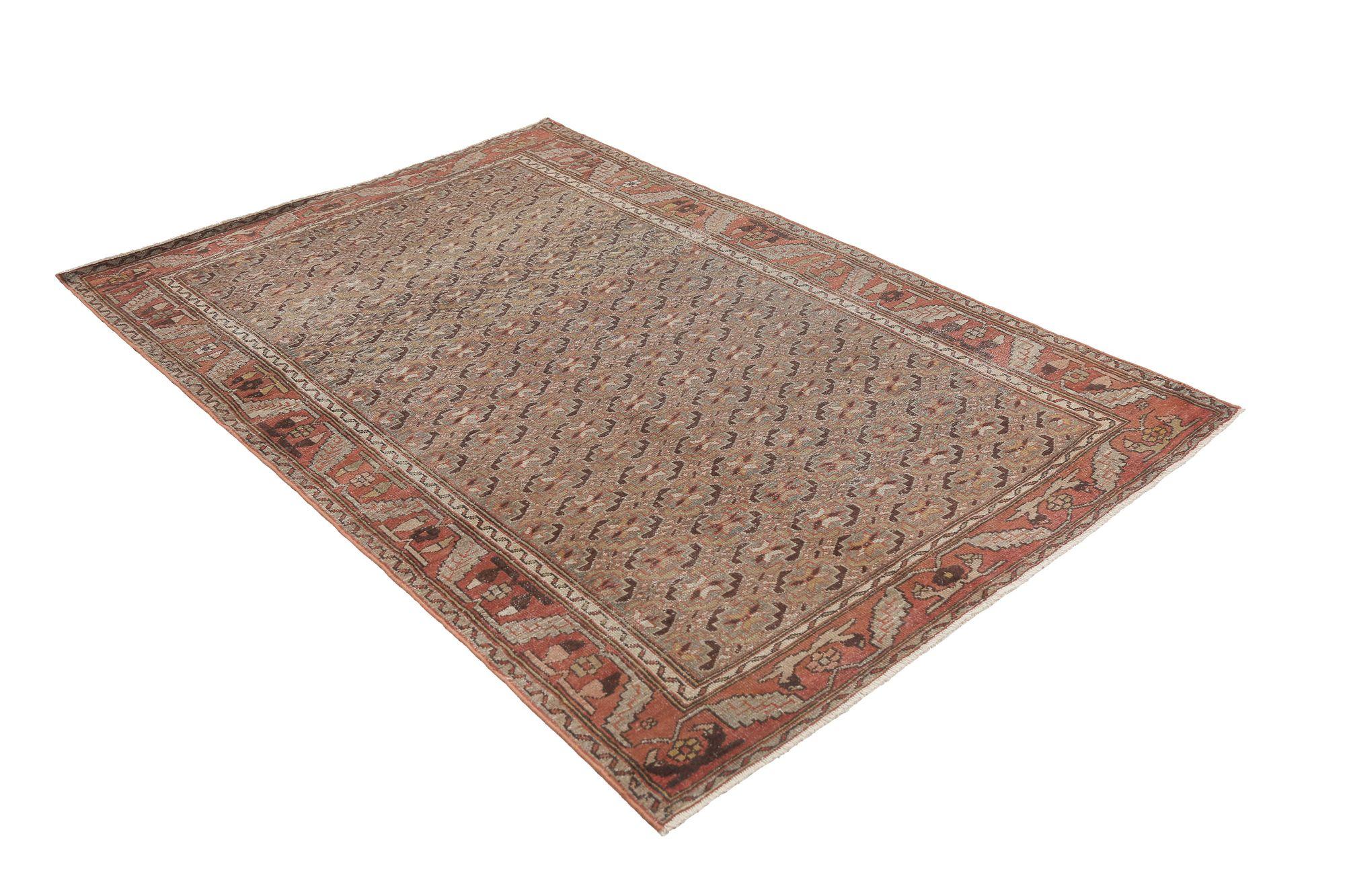 Scopri l'eleganza del tappeto persiano Malayer di piccole dimensioni del 1880 circa. Progettato in lana e marrone, questo design esclusivo è perfetto per valorizzare il tuo spazio.