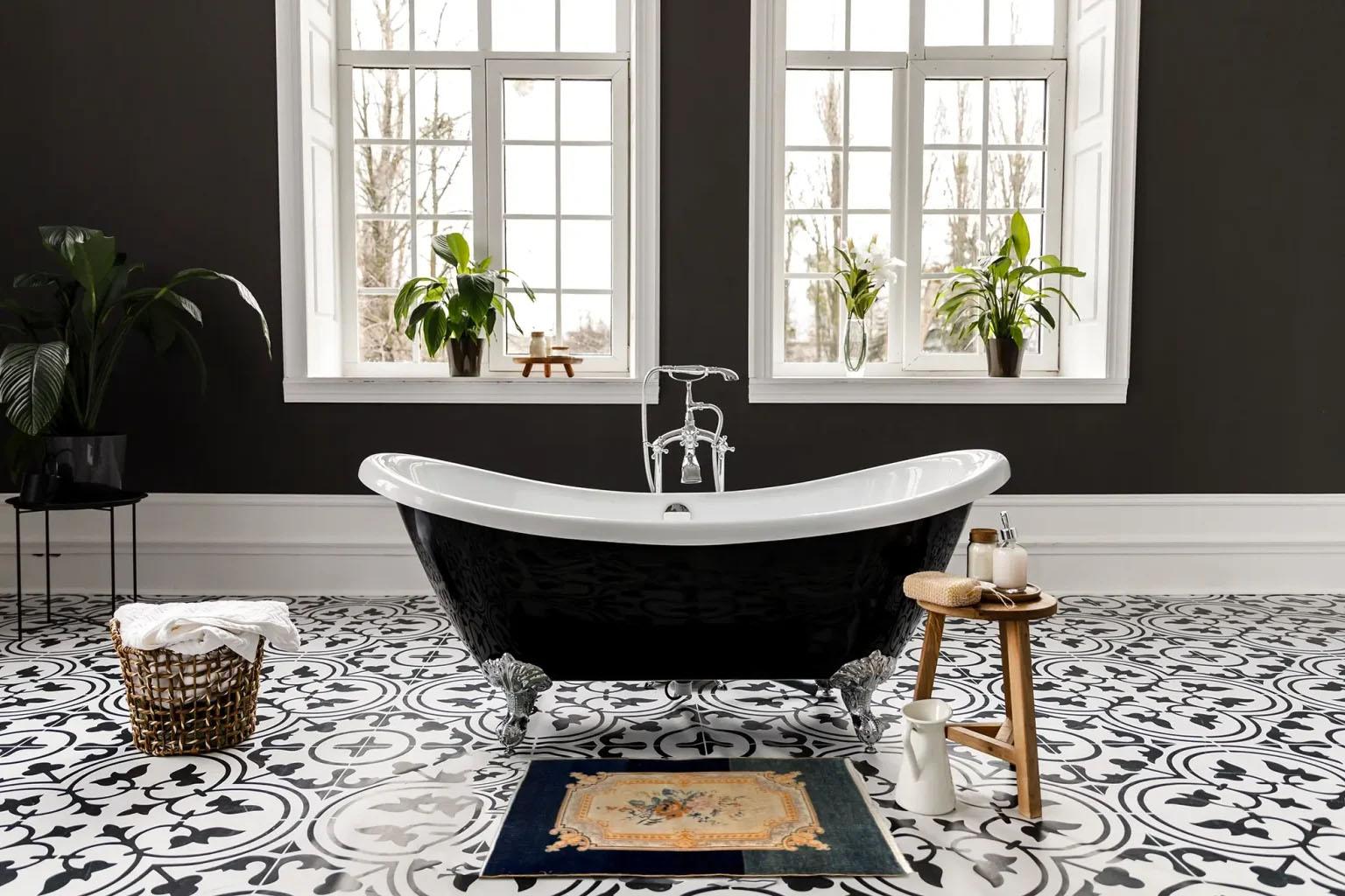 Entdecken Sie die Eleganz des persischen Malayers mit dem kleinen Teppich von CIRCA 1880. Dieses exklusive Design aus Wolle und Braun-Elfenbein ist perfekt, um Ihren Raum zu verschönern.