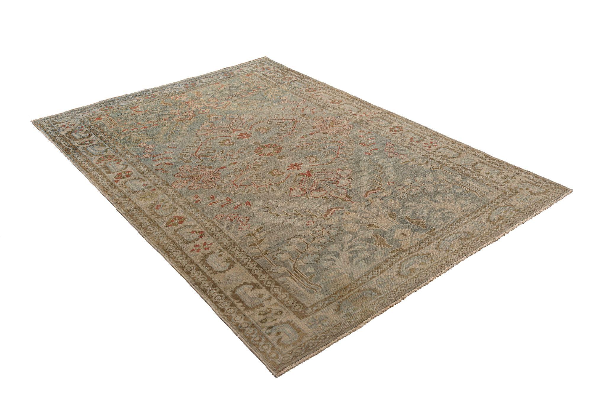 Entdecken Sie die Eleganz des persischen Malayers mit dem kleinen Teppich von CIRCA 1910. Dieses exklusive Design aus Wolle und Elfenbein-Hellblau ist perfekt, um Ihren Raum zu verschönern.