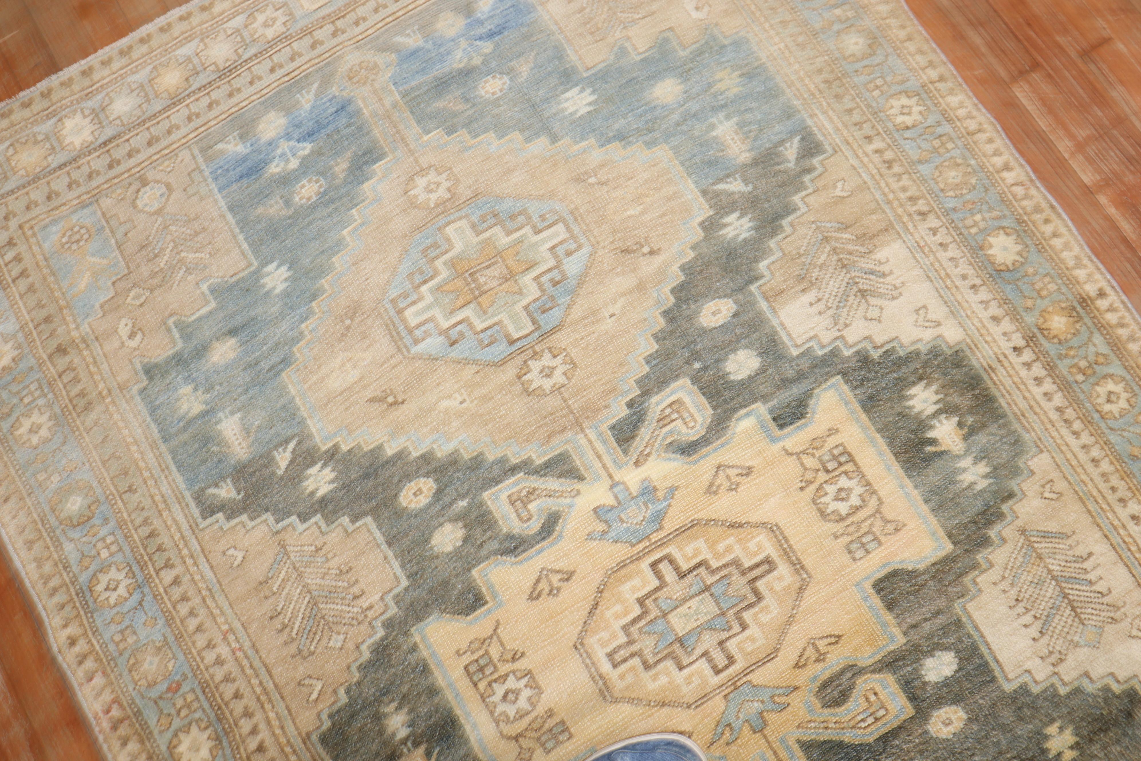 Zabihi Collcetion Persischer Malayer-Teppich mit Stammes-Akzent (Wolle) im Angebot