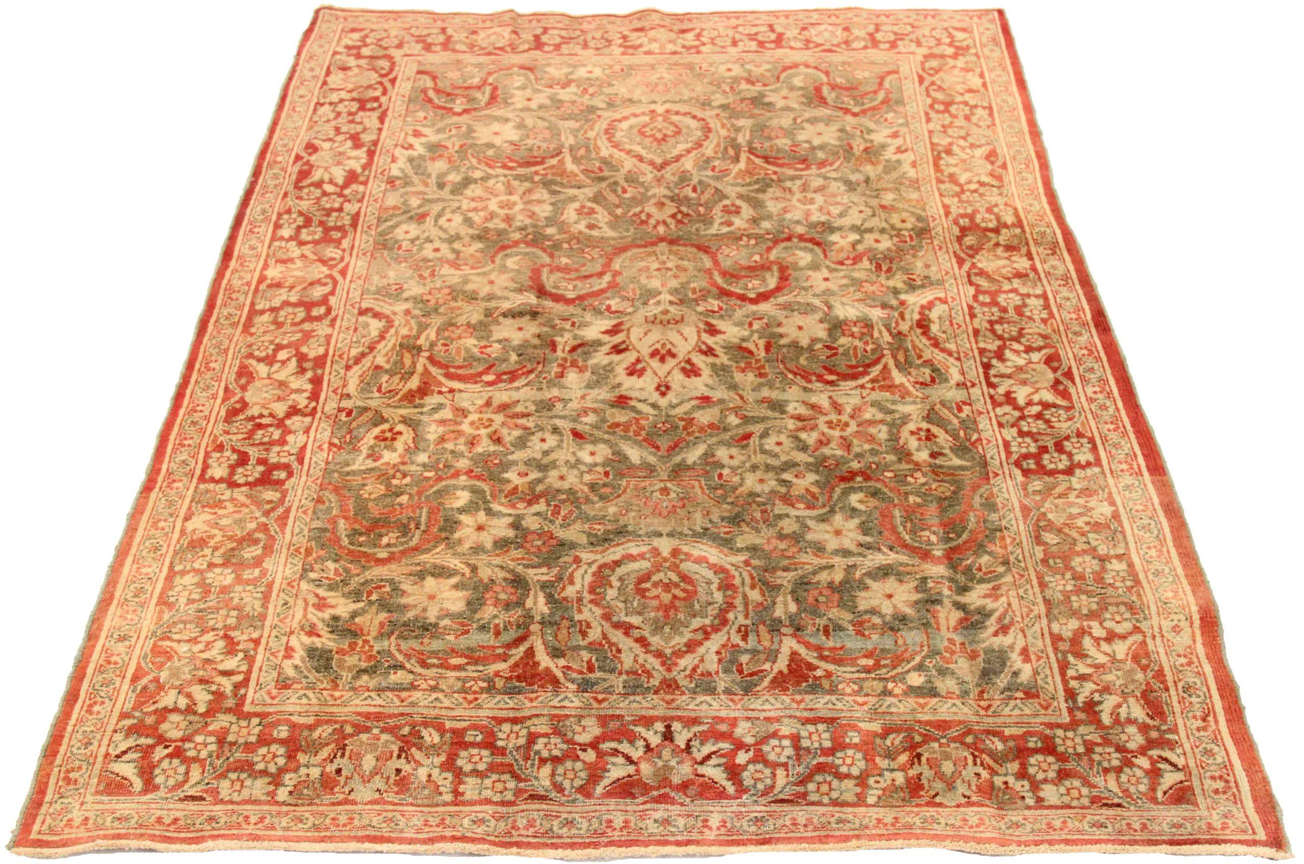 Entdecken Sie die Eleganz des persischen Mashad mit kleinem Teppich von CIRCA 1880. Dieses exklusive Design aus Wolle und Braun-Elfenbein-Rot ist perfekt, um Ihren Raum zu verschönern.