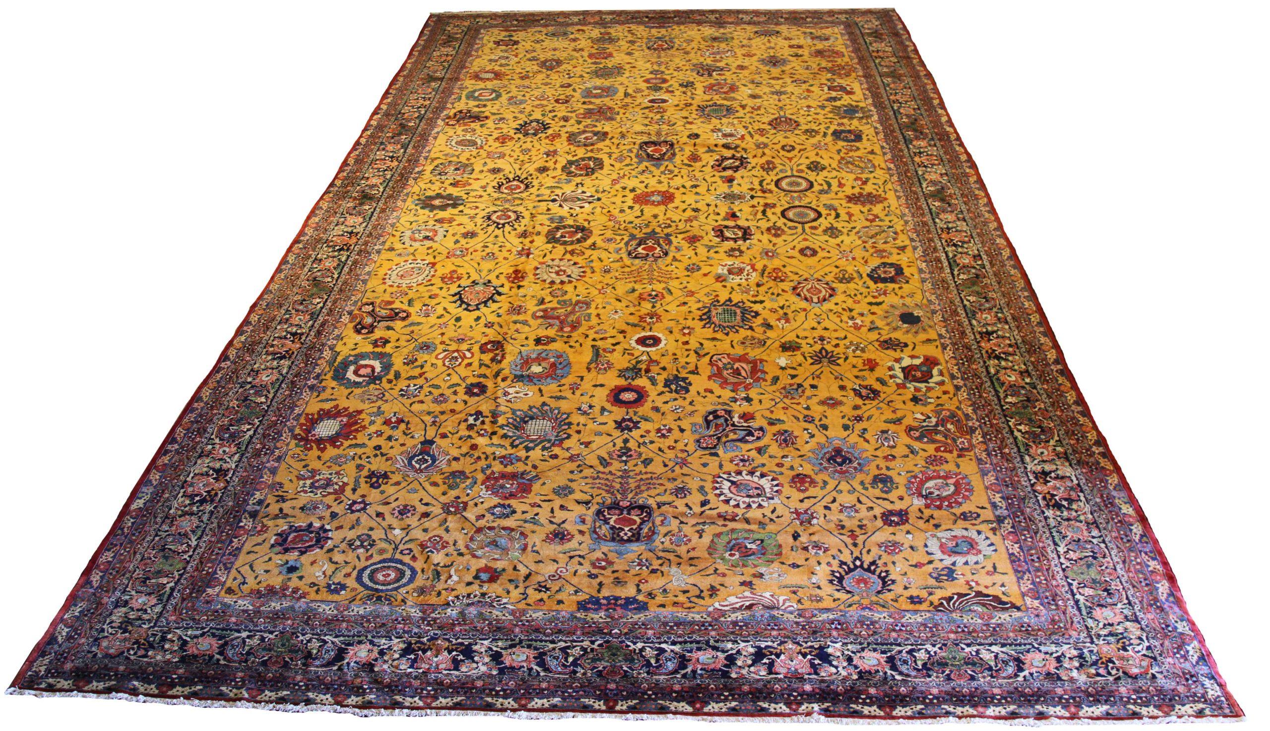 Découvrez l'élégance du chef-d'œuvre persan Isfahan présentant un tapis Over Size de Circa 1880. Conçu avec Wool et BlueRedYellow, ce design exclusif est parfait pour mettre en valeur votre espace.