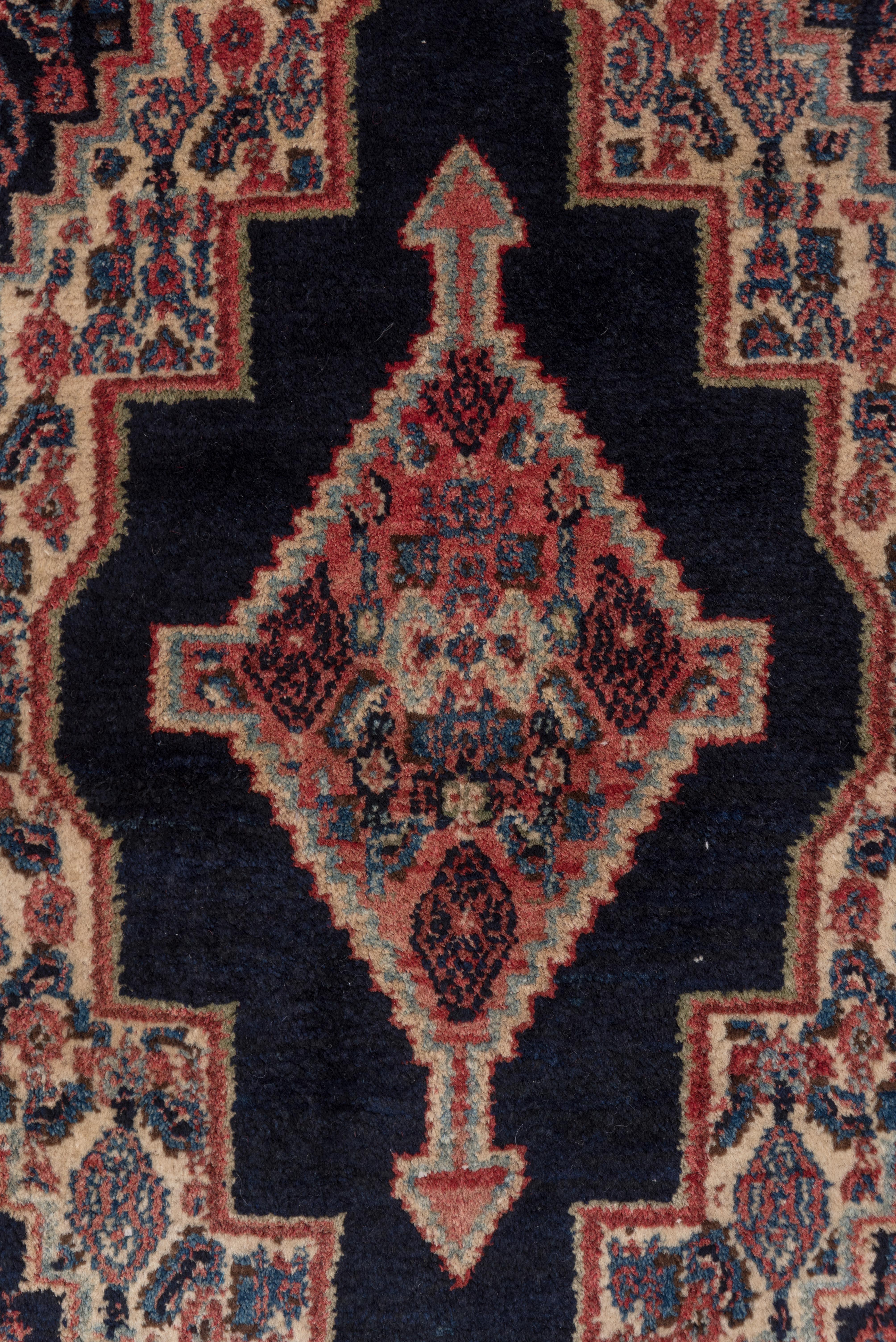 Wool Persian Mat In Senne Weave Triangular Medallion For Sale