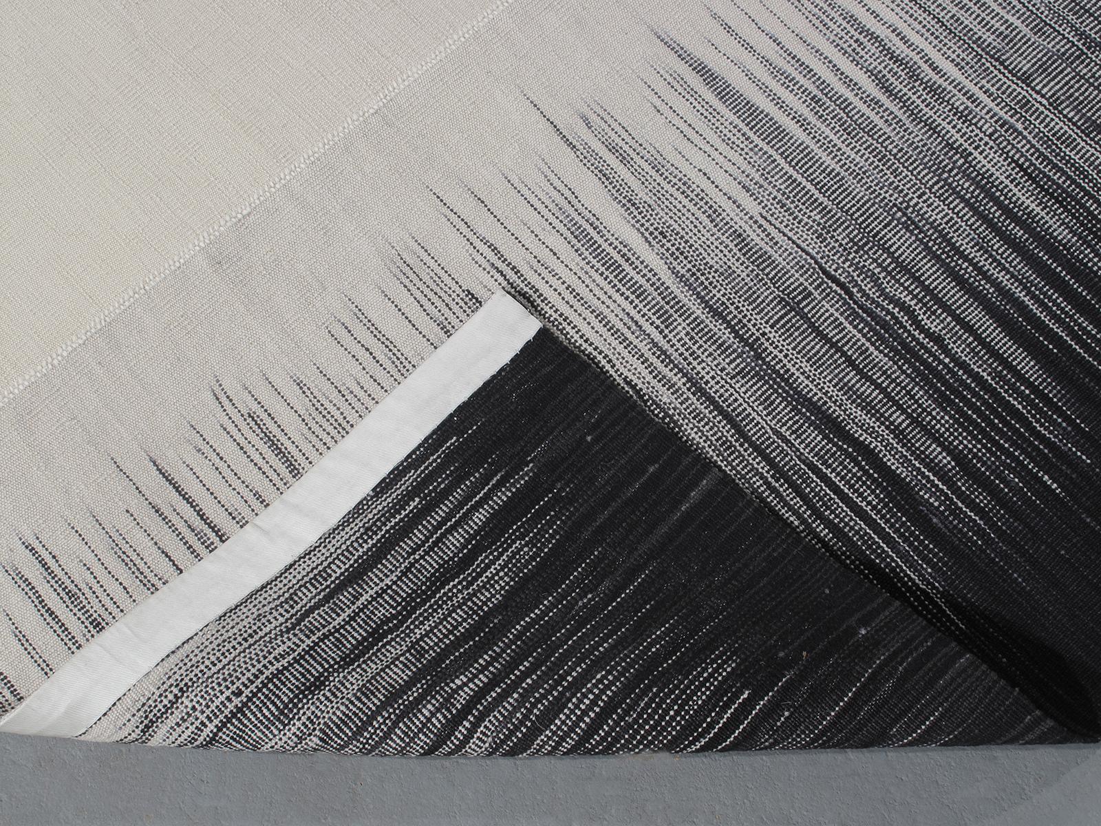 Persian Mazandaran Handwoven Flat-Weave Rug in Black and White Color In New Condition For Sale In New York, NY