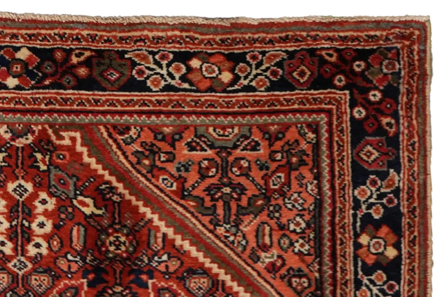 Tapis persan Meshkabad - Red Navy Ivory Excellent état - En vente à Dallas, TX