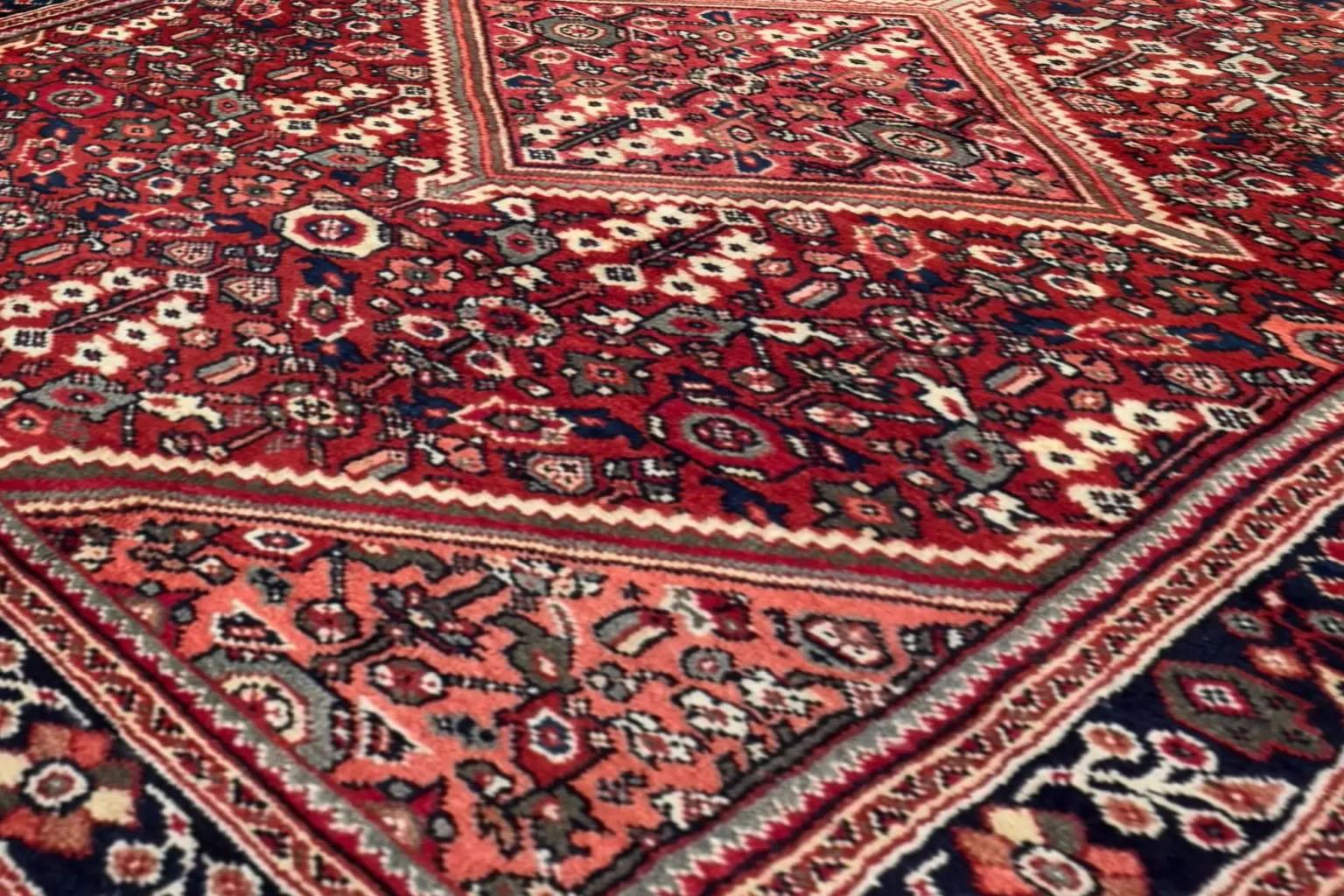Laine Tapis persan Meshkabad - Red Navy Ivory en vente