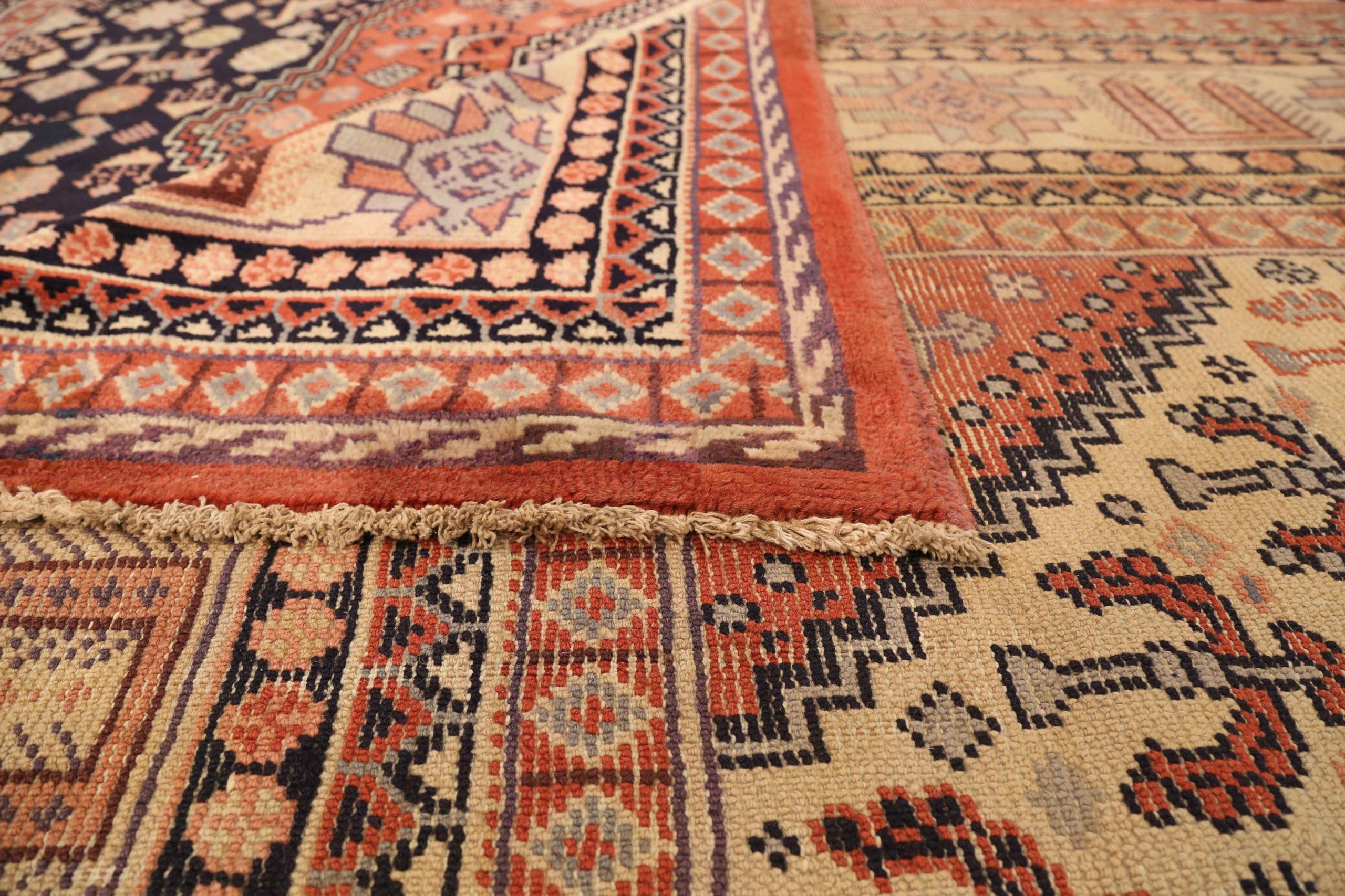 Persische Meshkin-Teppiche Circa 1910 - Wolle Schwarz Elfenbein Rot 72518 im Zustand „Hervorragend“ im Angebot in Dallas, TX
