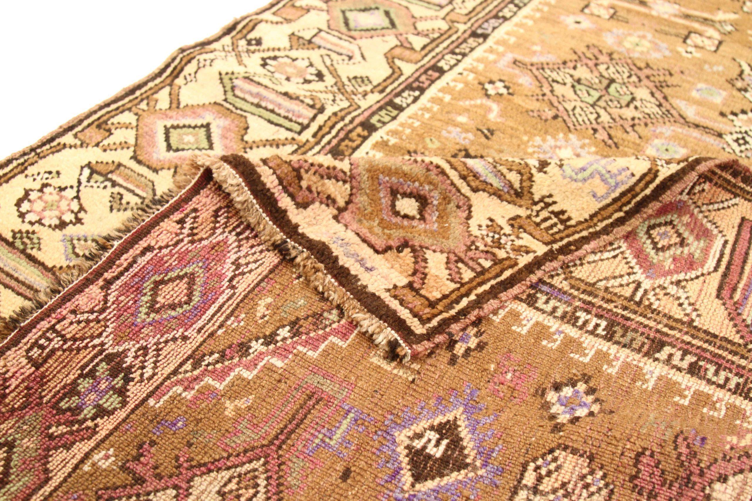 Persian Meshkin Runner Rug - 66258 (Asiatisch) im Angebot