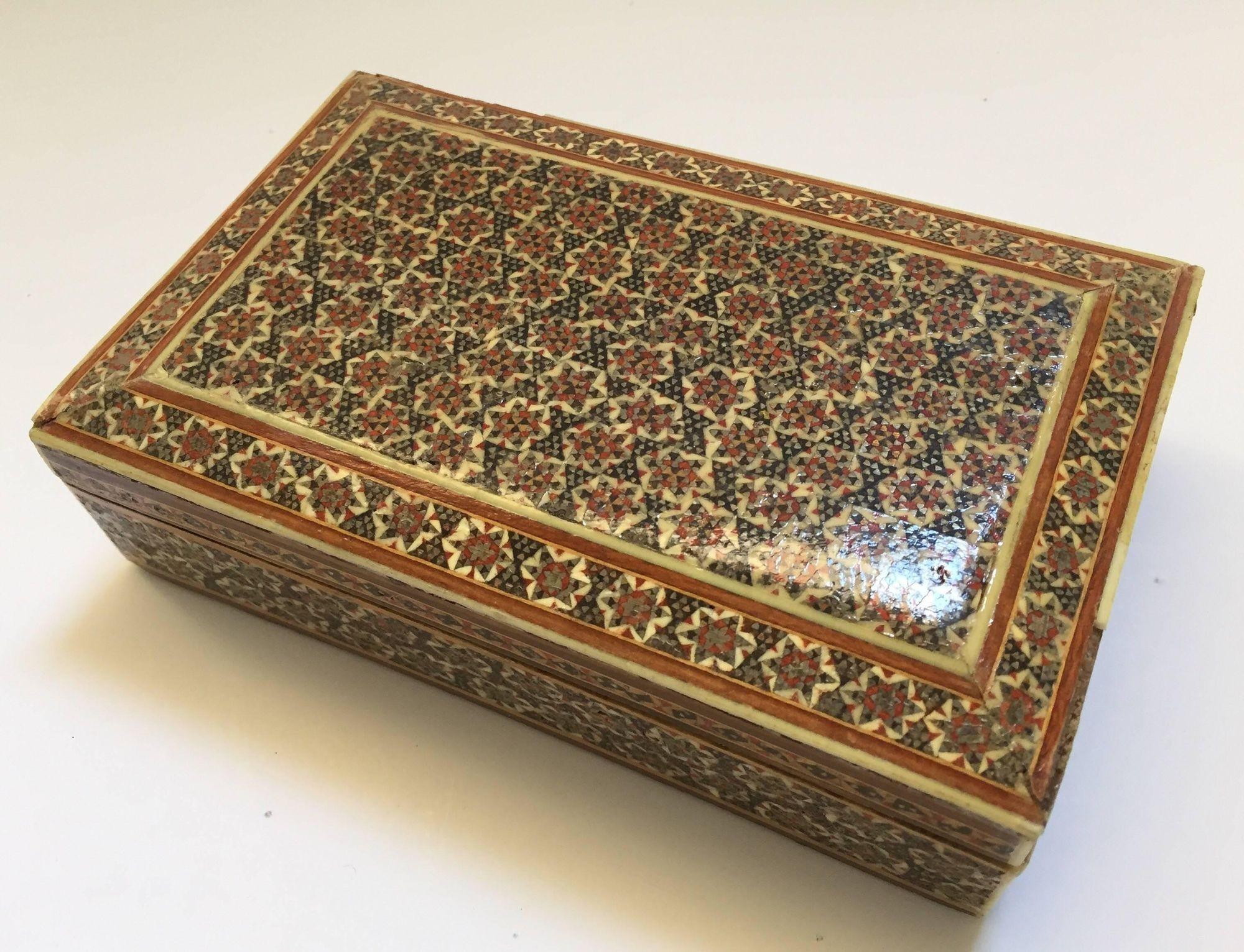 Mikro-Mosaik-Schachtel aus Persien im Angebot 3