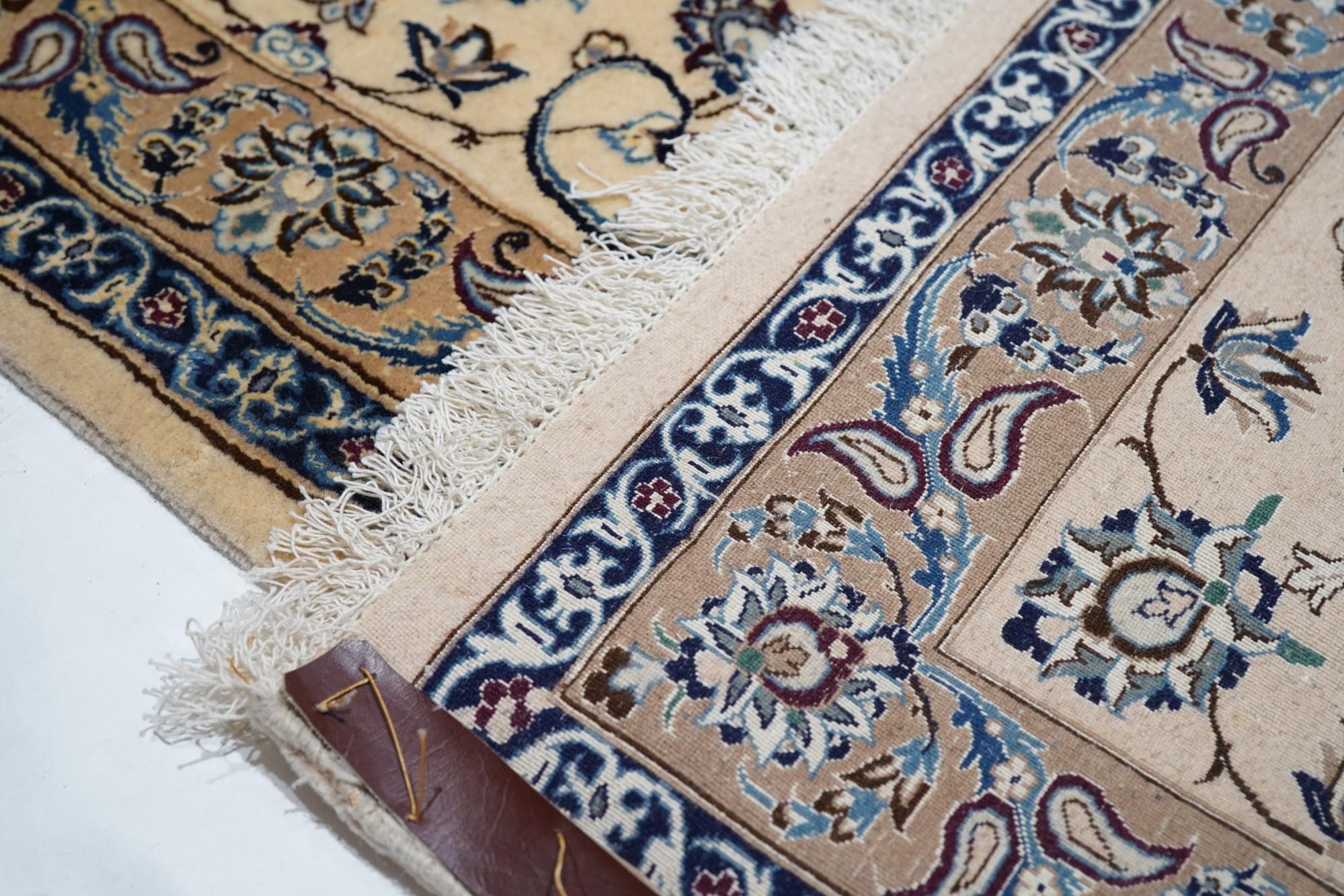 Persian Nain (Wool / Silk) Rug 12'9'' x 19'10'' For Sale 8