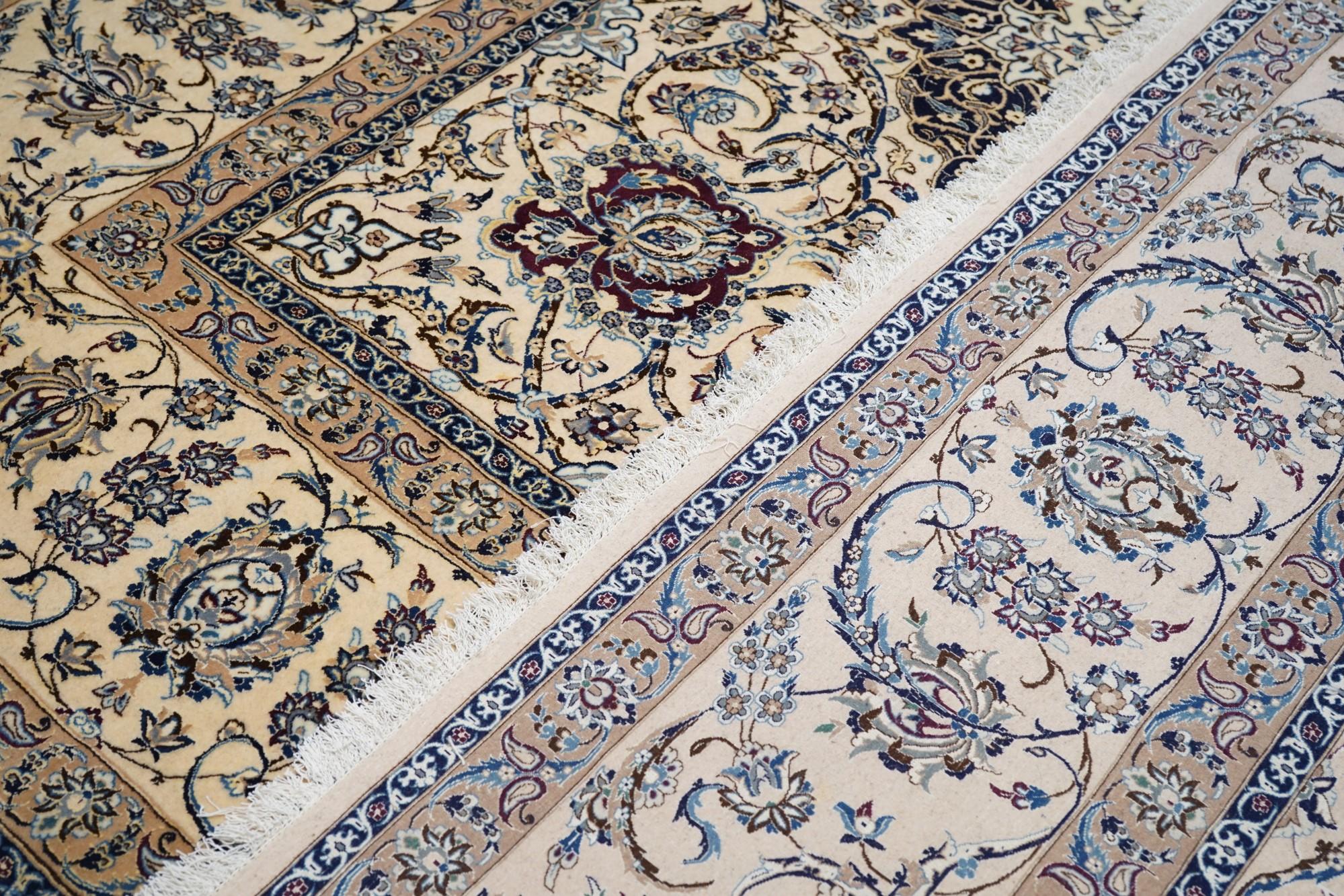 Persian Nain (Wool / Silk) Rug 12'9'' x 19'10'' For Sale 9