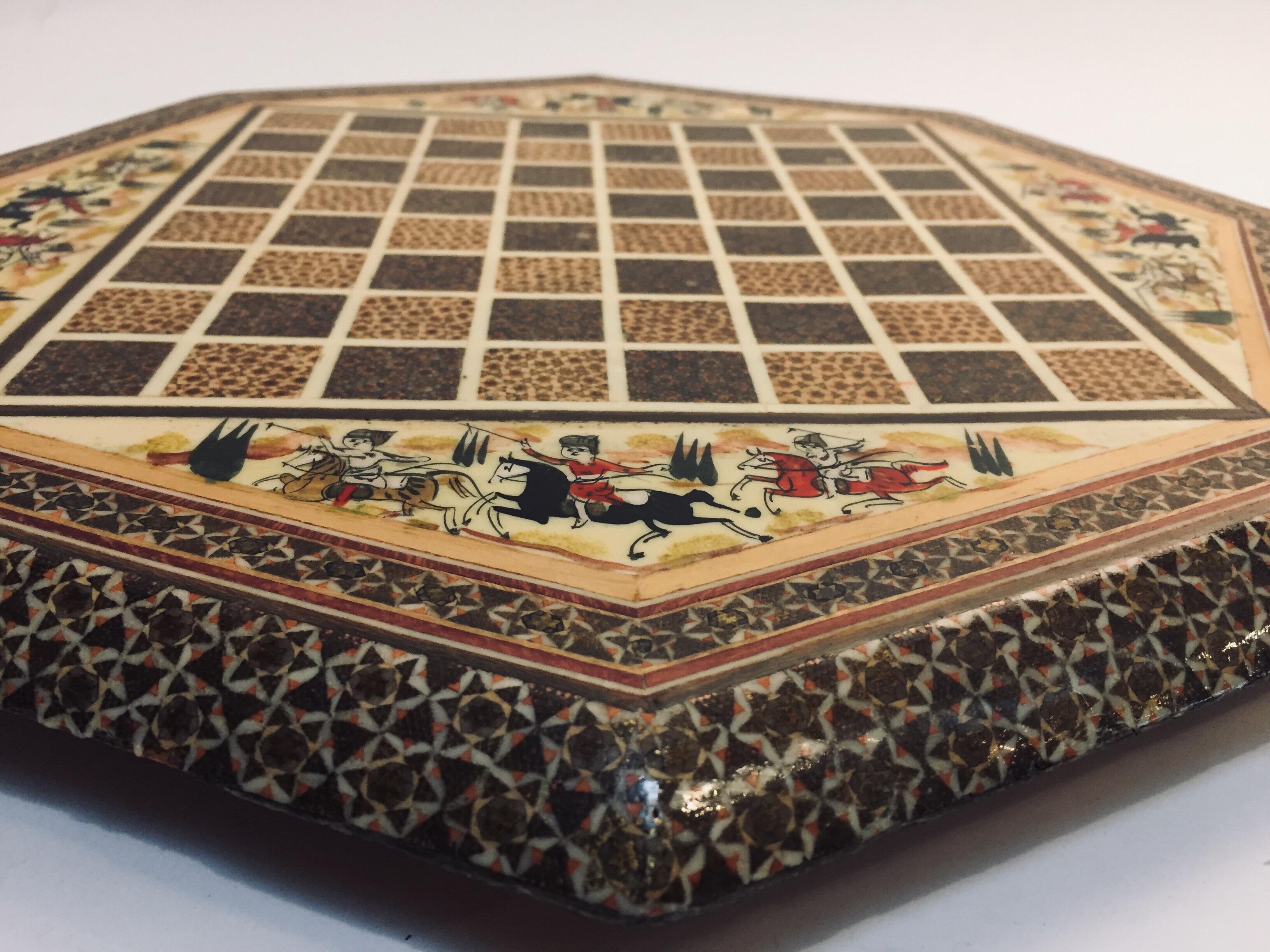 Persian Octagonal Backgammon and Chess Game In Good Condition In North Hollywood, CA