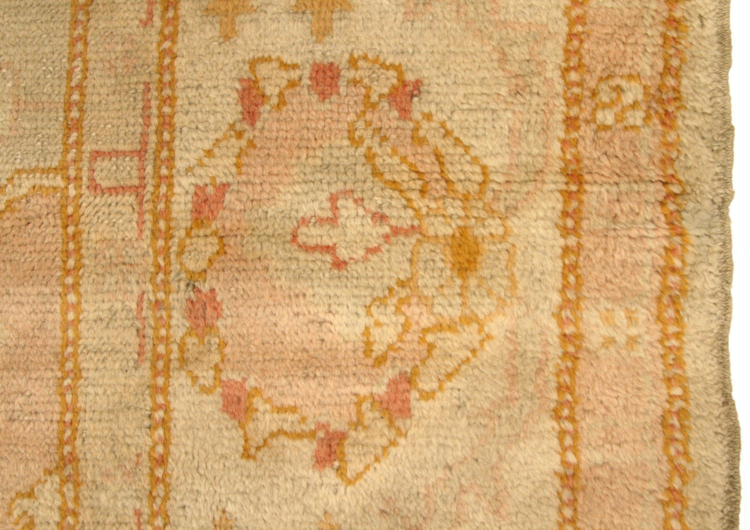 Tapis persan Oushak Circa 1910 - Laine Ivoire Orange Jaune 73197 Excellent état - En vente à Dallas, TX