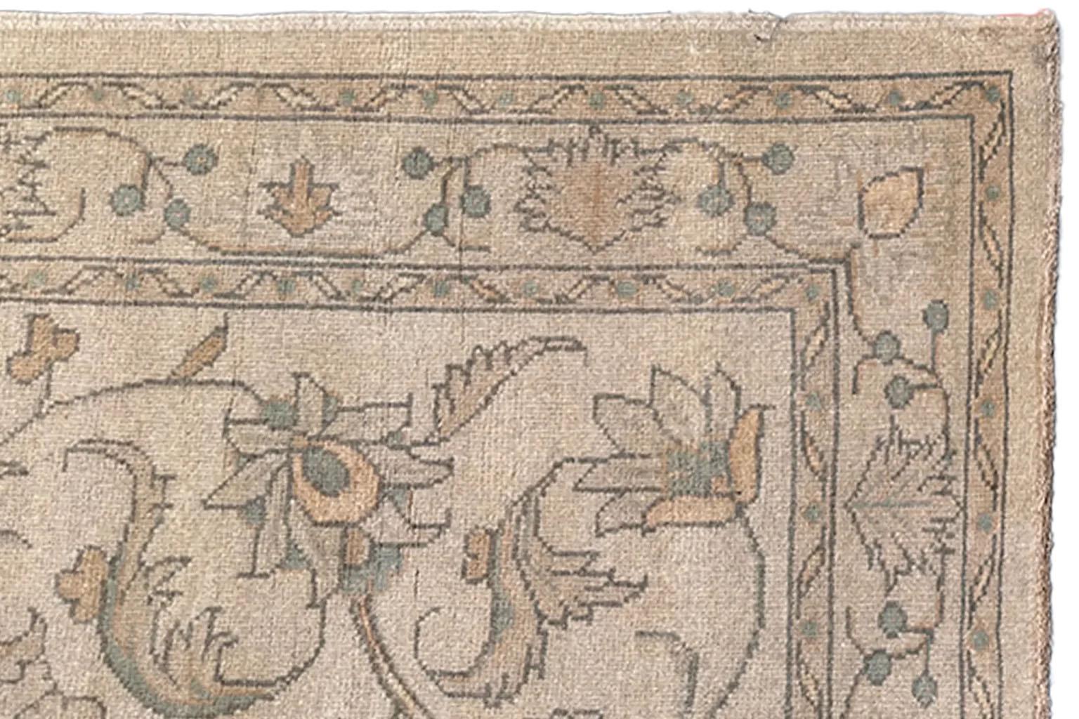 Perse Persian Oushak Area Rugs Circa 1990 - 66747 en vente