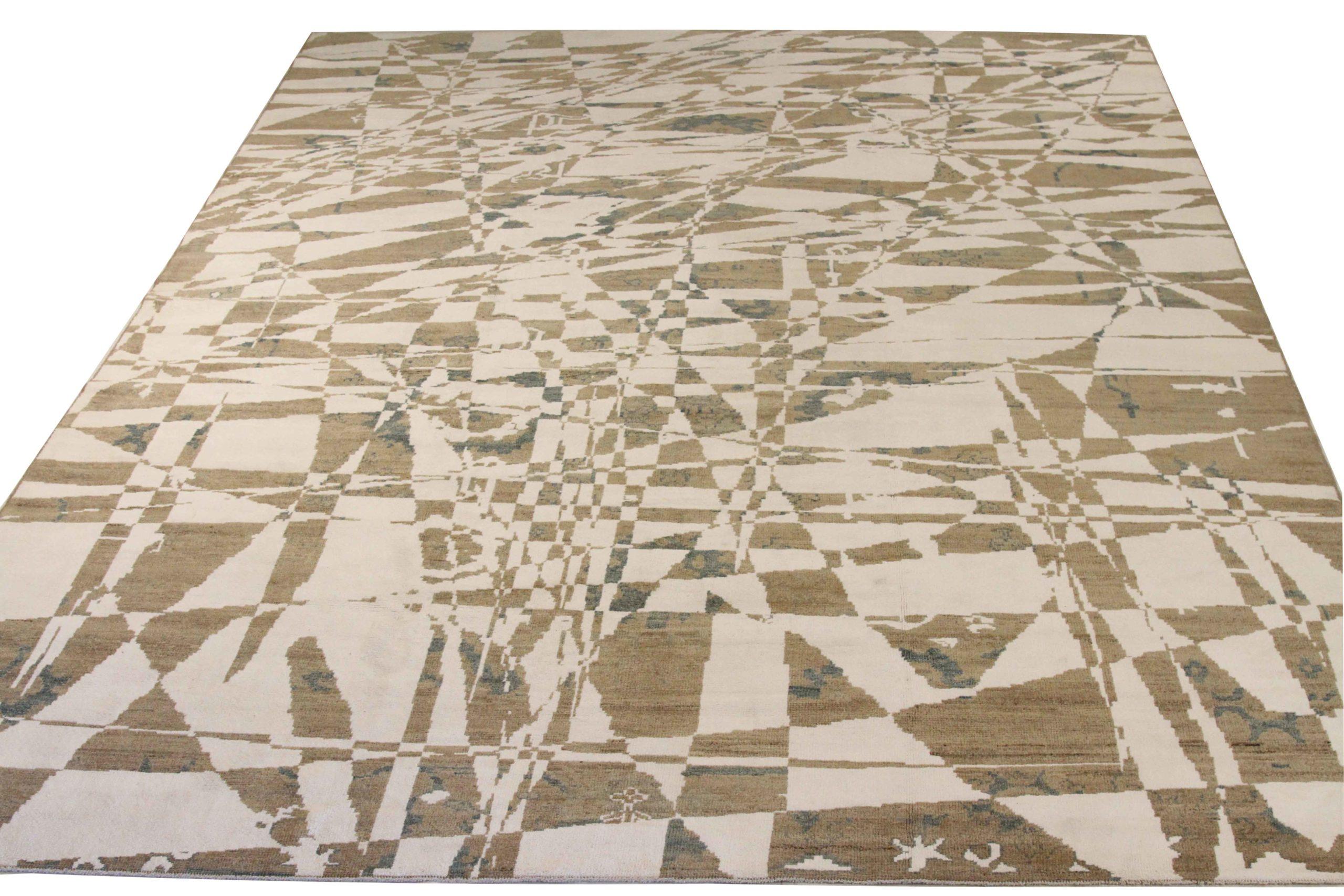 Scopri l'eleganza dei tappeti persiani Oushak con le caratteristiche dei tappeti CIRCA del 1990. Progettato con una meticolosa attenzione ai dettagli, questo design esclusivo è perfetto per valorizzare il tuo spazio.