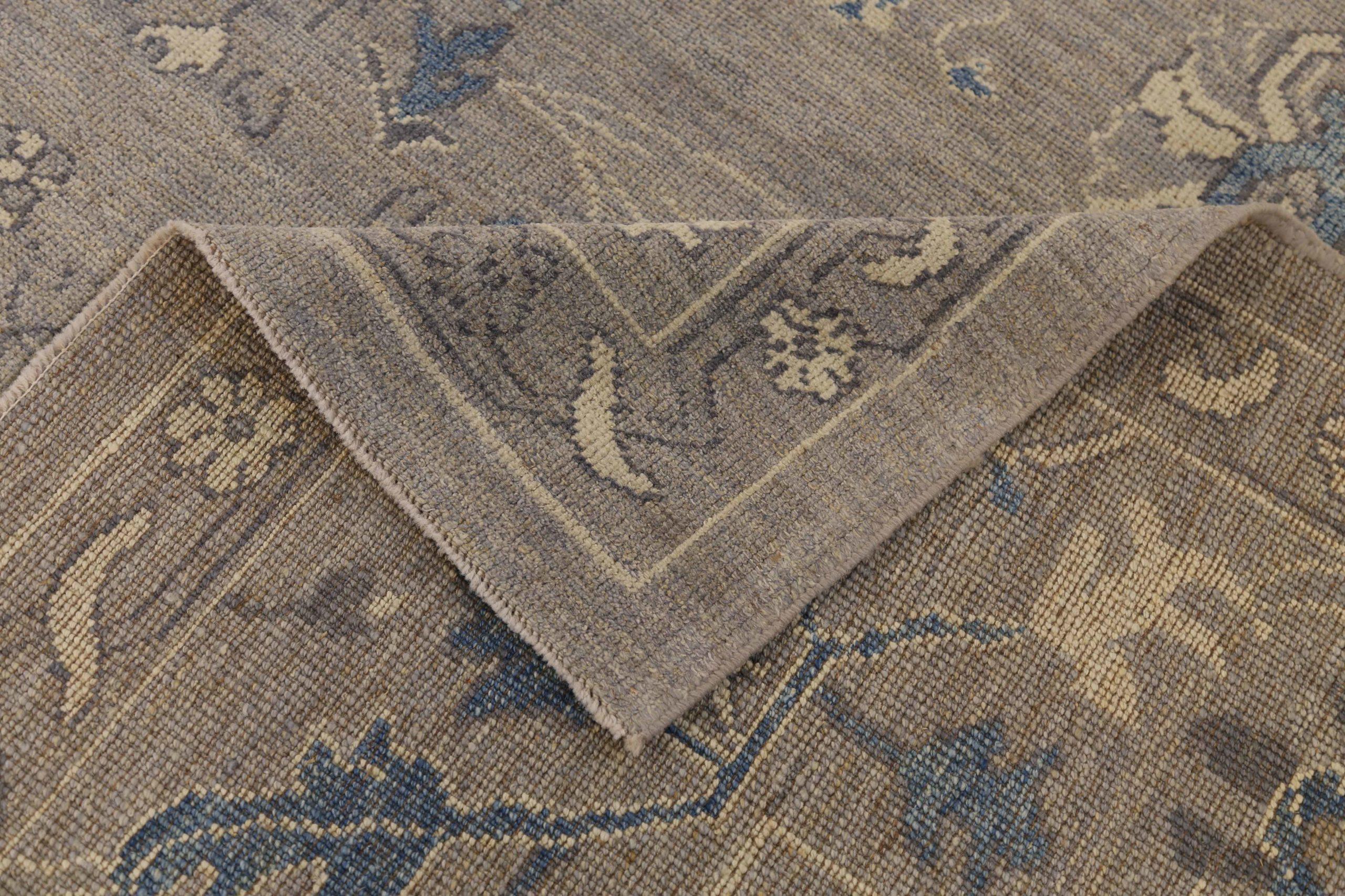 Persian Oushak Area Rugs Circa 1990 - 68042 In Excellent Condition For Sale In Dallas, TX
