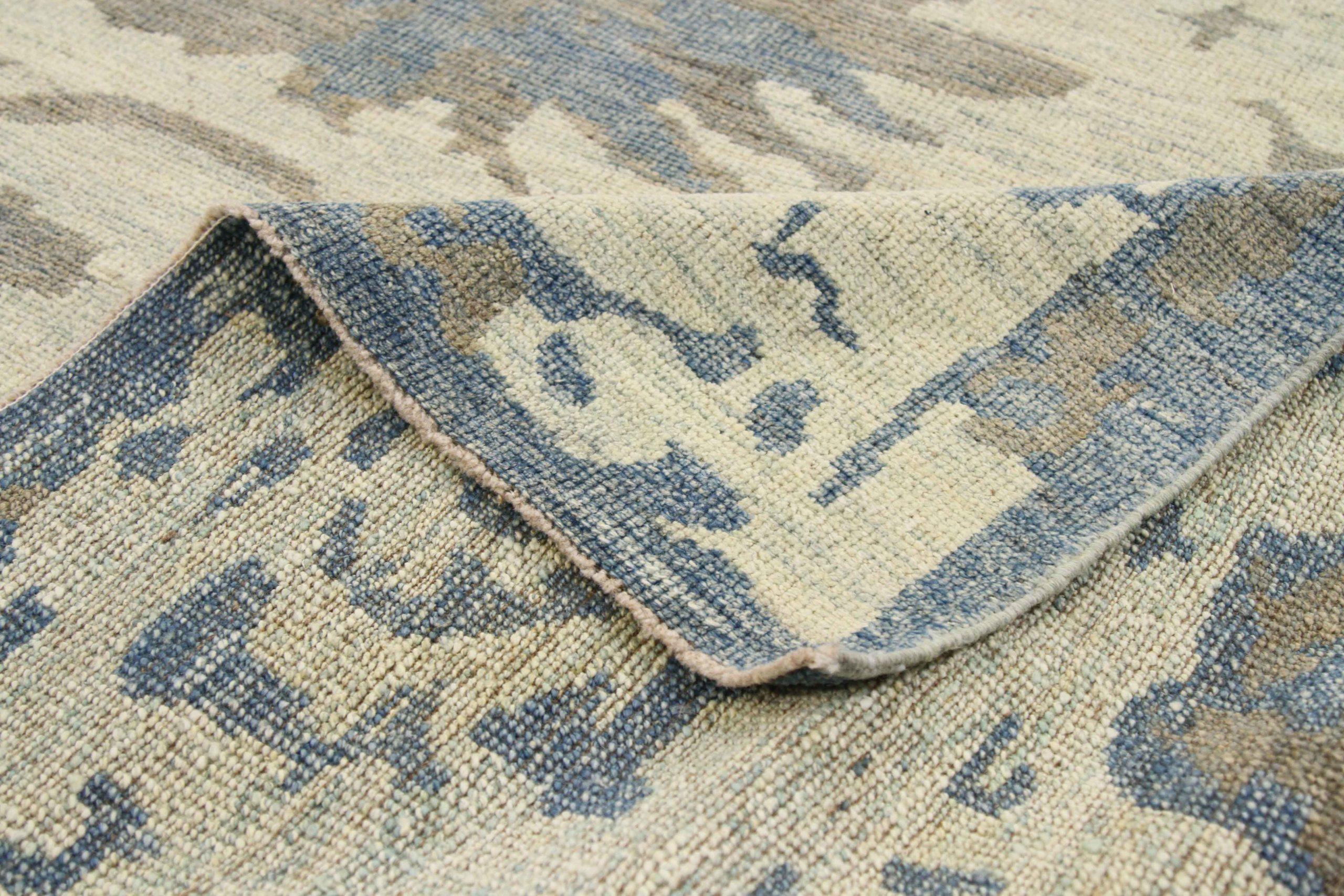 Persian Oushak Area Rugs Circa 1990 - 68227 In Excellent Condition For Sale In Dallas, TX