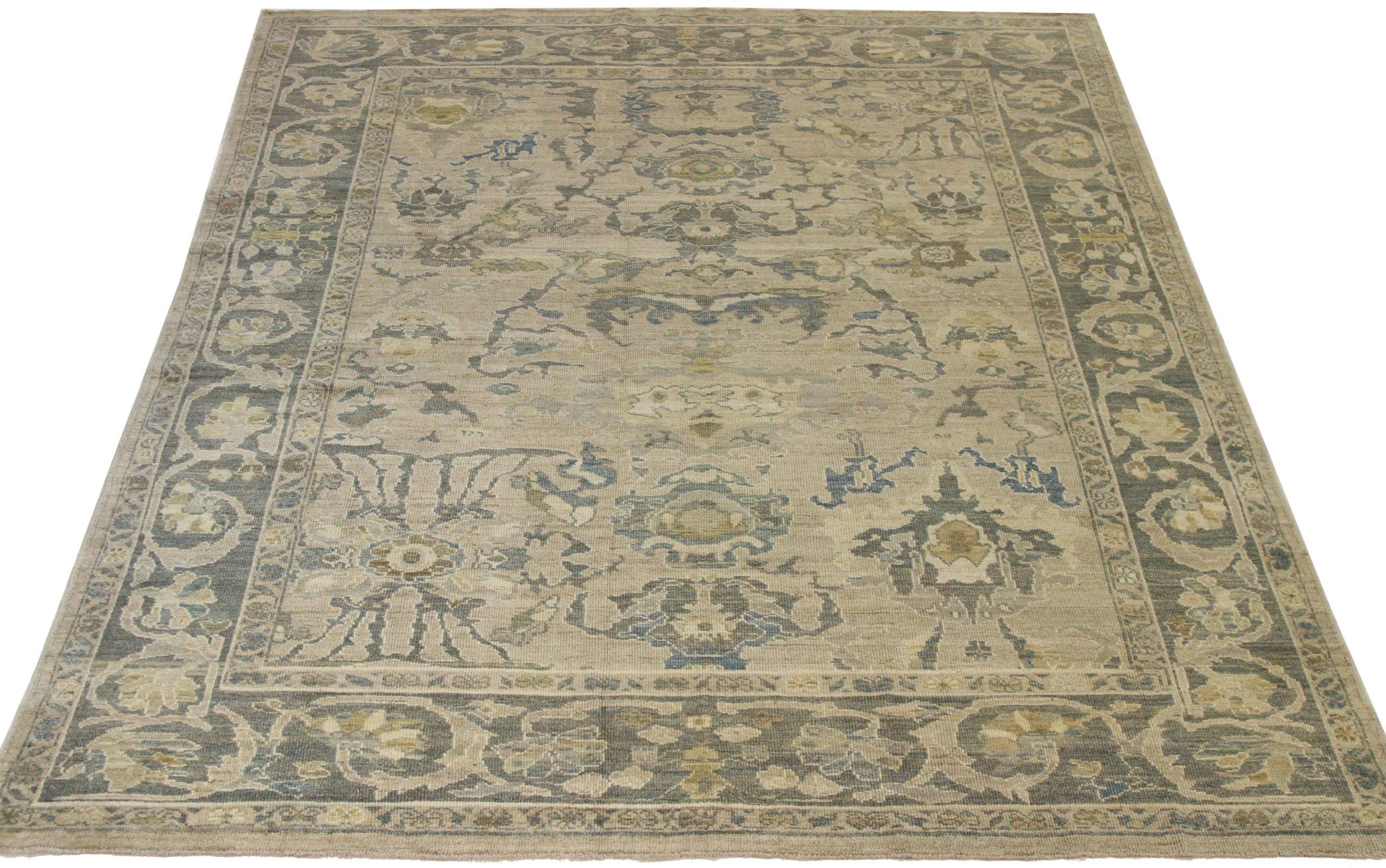 Scopri l'eleganza dei tappeti persiani Oushak con le caratteristiche dei tappeti CIRCA del 1990. Progettato con una meticolosa attenzione ai dettagli, questo design esclusivo è perfetto per valorizzare il tuo spazio.