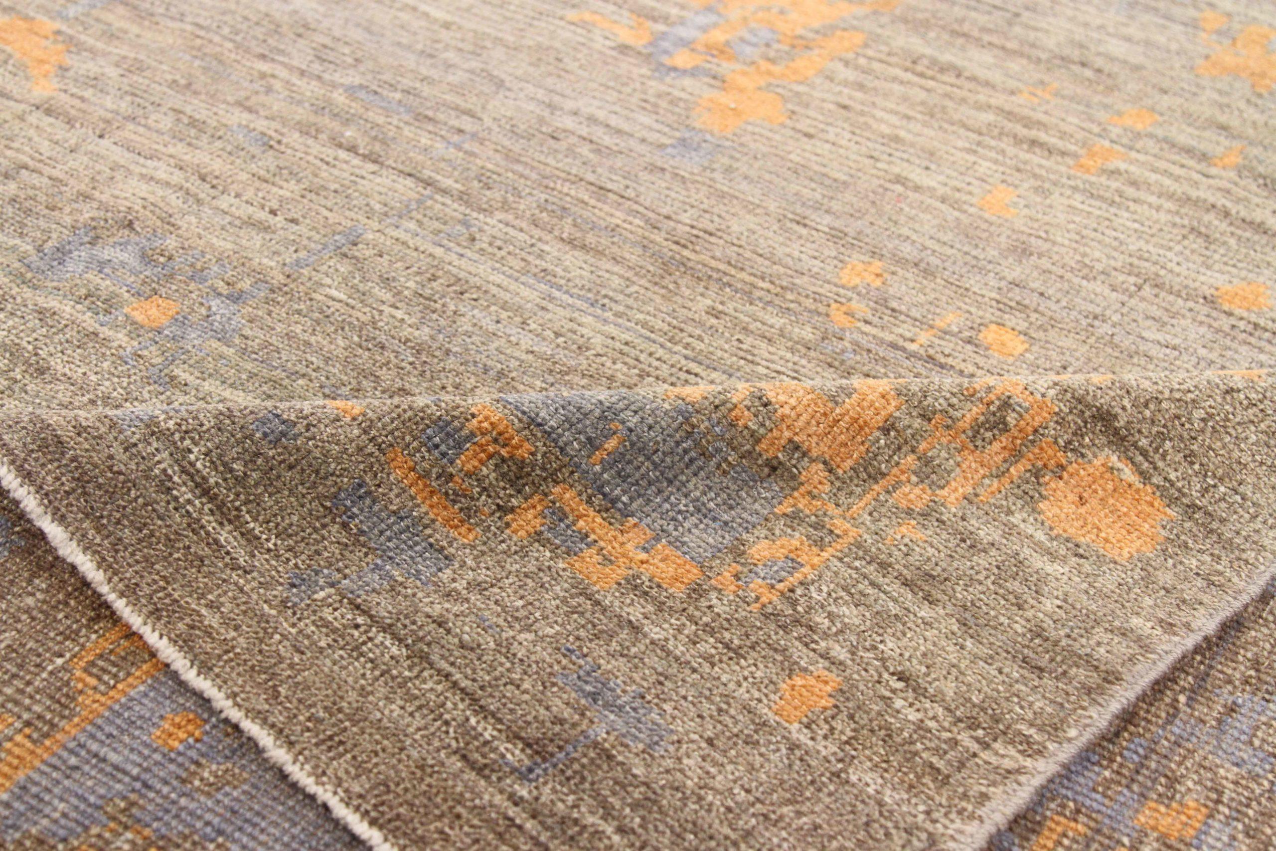 Tapis persans Oushak vers 1990 - 68982 Excellent état - En vente à Dallas, TX