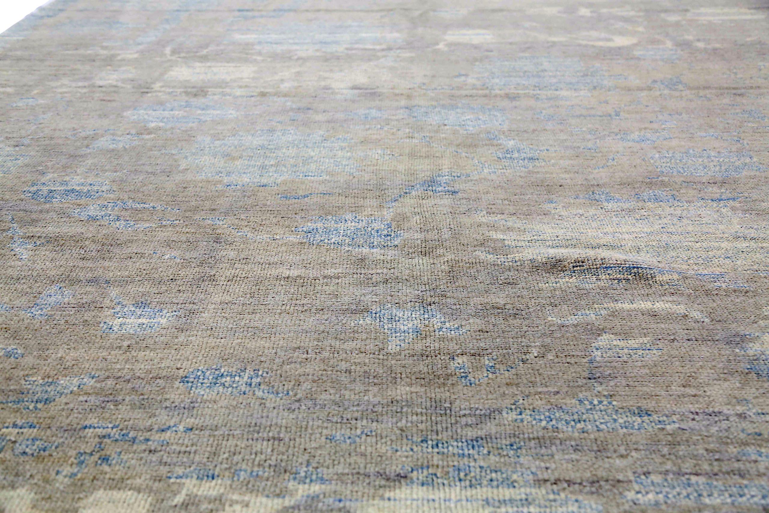Persian Oushak Area Rugs Circa 1990 - Wool Blue Brown Ivory Design - 89026 In Excellent Condition For Sale In Dallas, TX