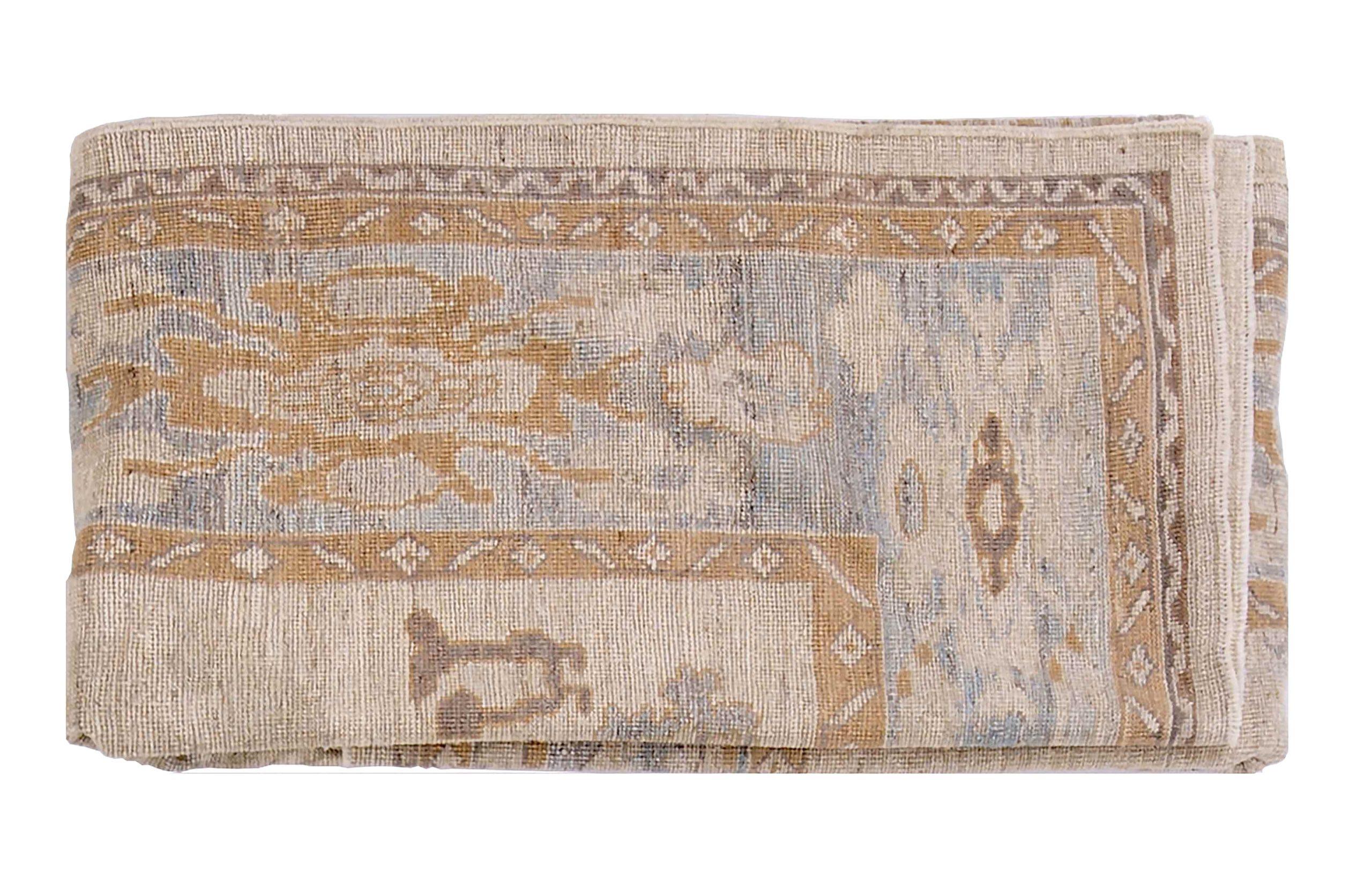 Persian Oushak Area Rugs Circa 1990 - Wool Blue Ivory Yellow Design - 89000 In Excellent Condition For Sale In Dallas, TX