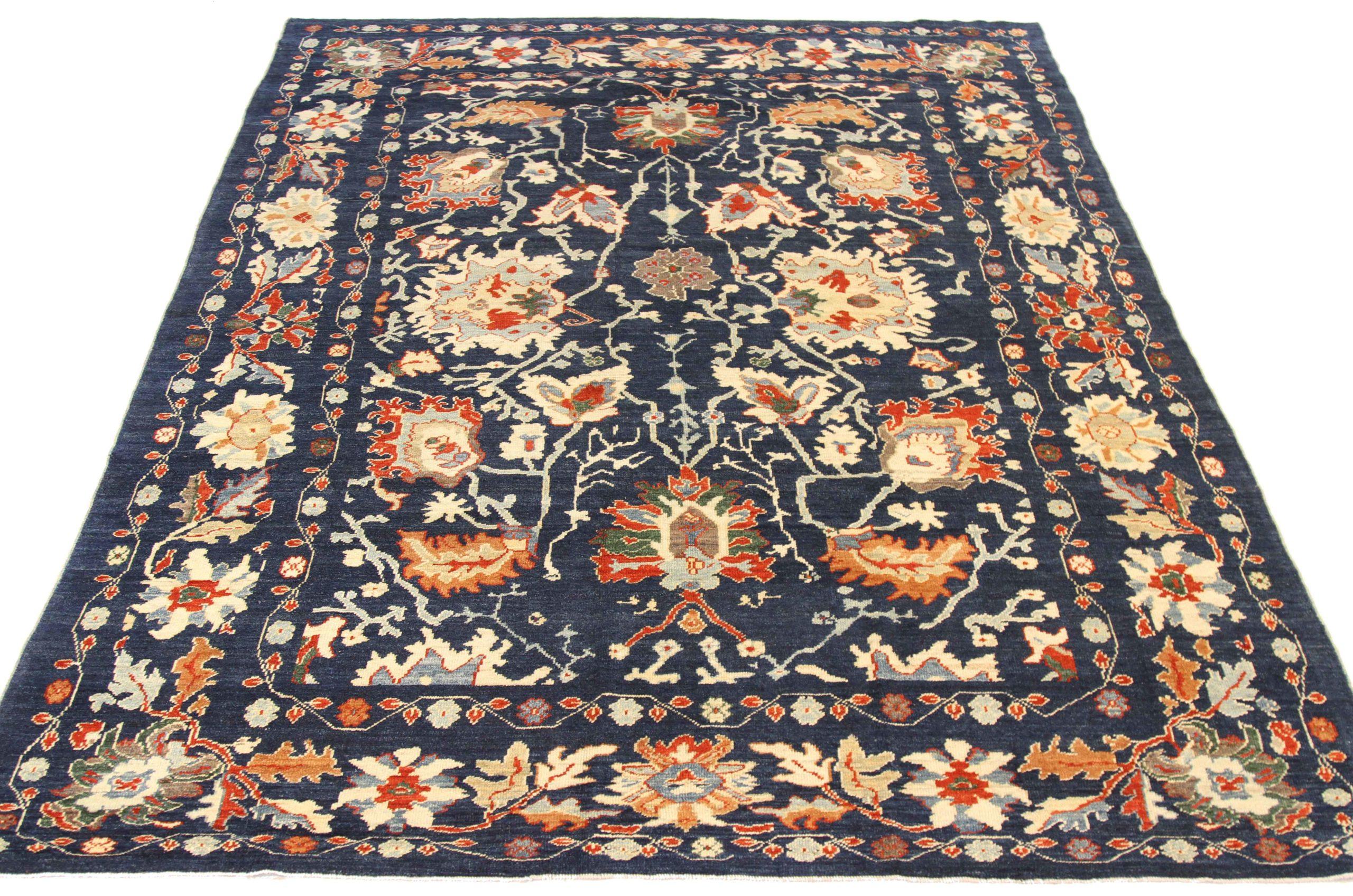 Scopri l'eleganza dei tappeti persiani Oushak. Progettato con una meticolosa attenzione ai dettagli, questo design esclusivo è perfetto per valorizzare il tuo spazio.