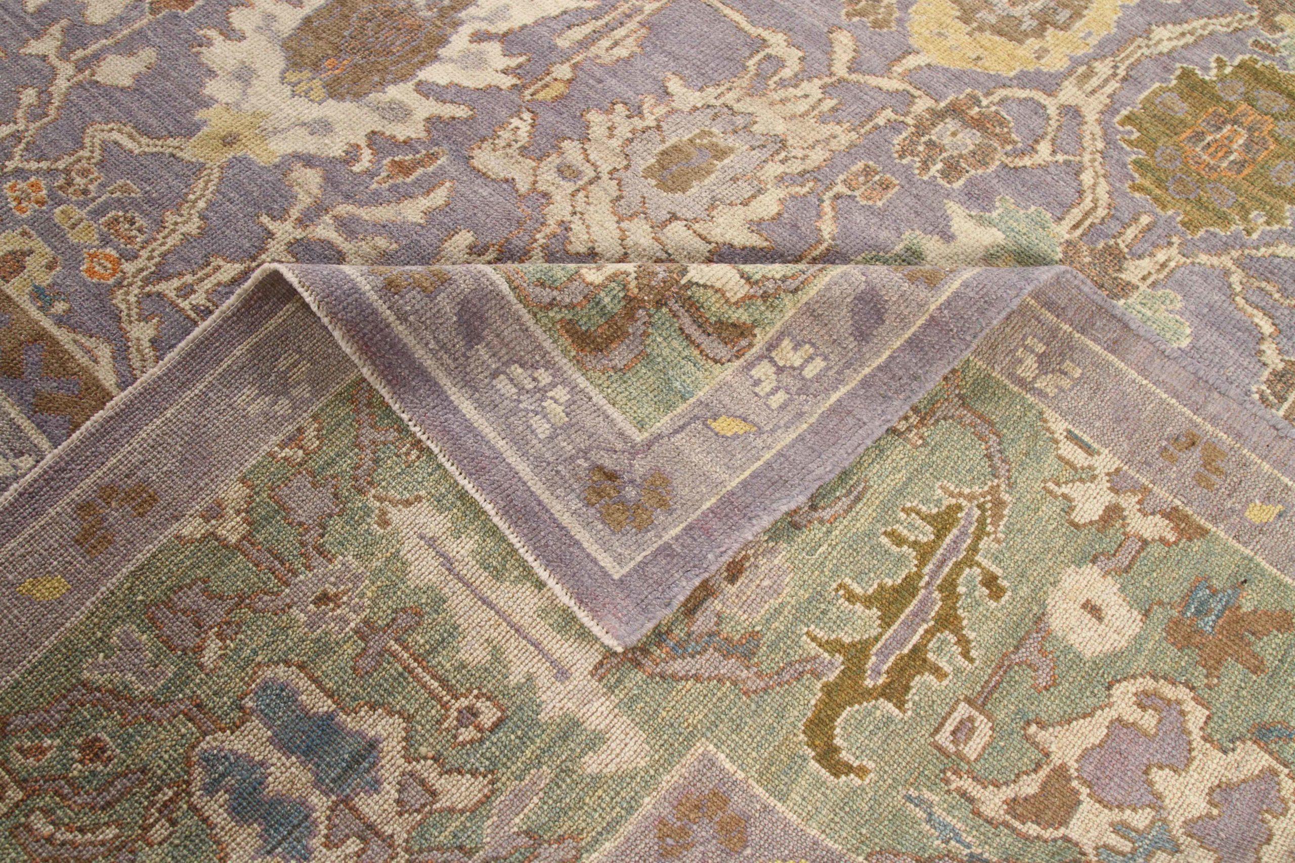 Tapis persans Oushak - 69140 Excellent état - En vente à Dallas, TX