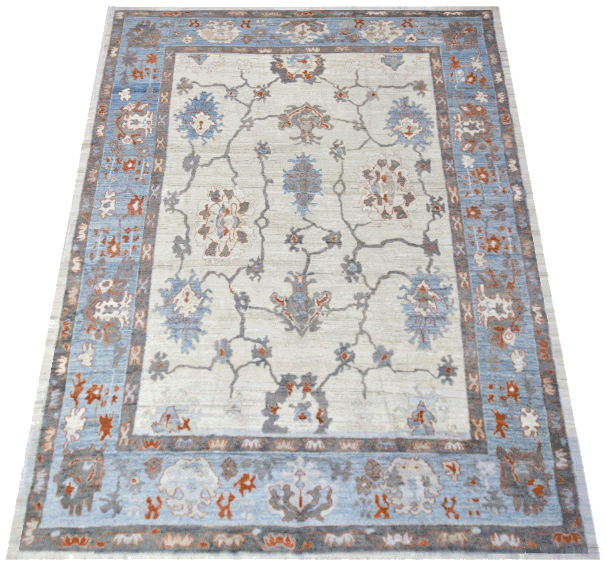 Entdecken Sie die Eleganz des persischen Oushak mit Teppichen aus der Zeit um 1990. Dieses exklusive Design aus Wolle und Blau-Elfenbein-Rot ist perfekt, um Ihren Raum zu verschönern.