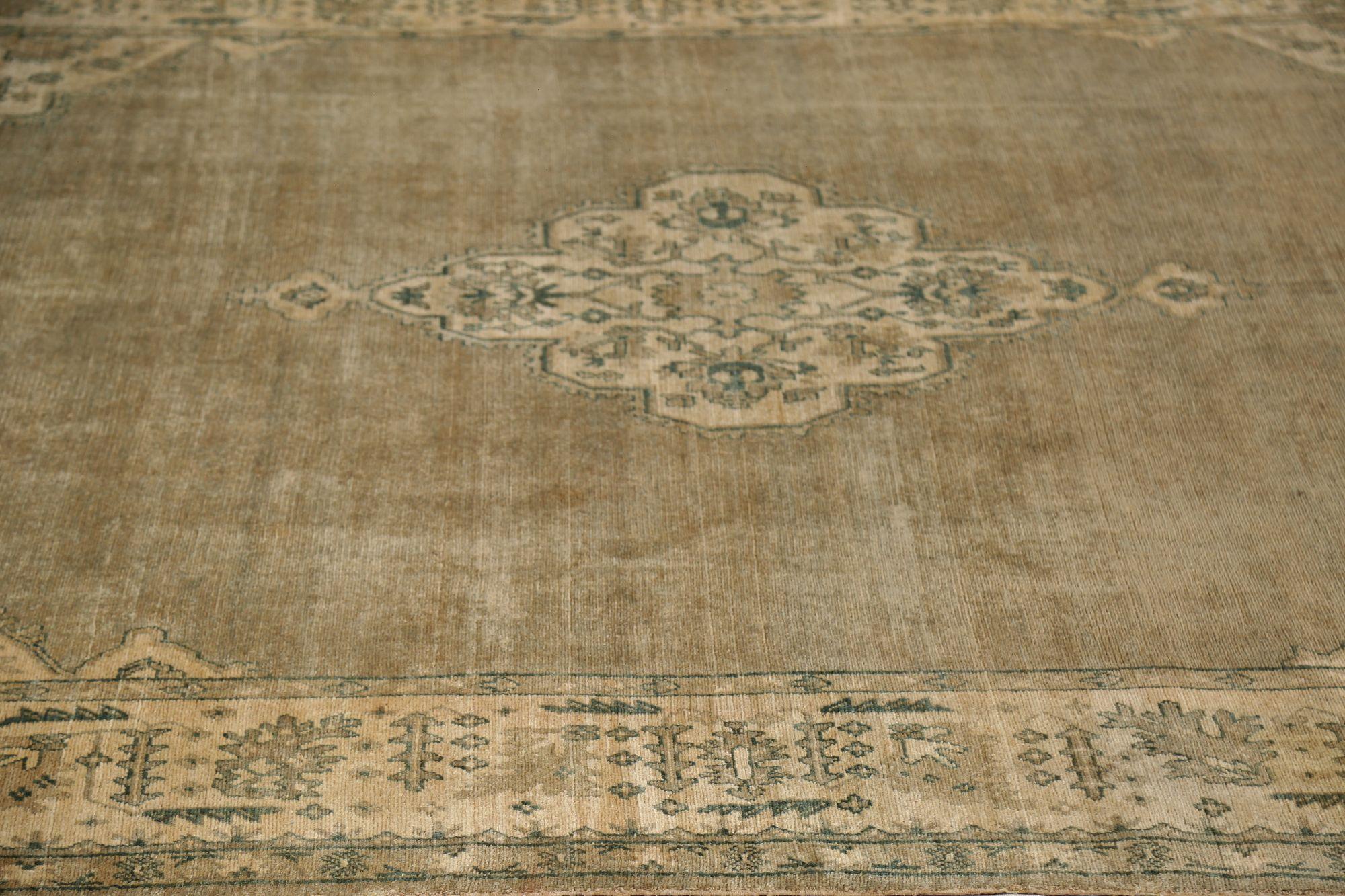 Tappeti persiani Oushak - Lana Marrone Taupe Design - 96740 In condizioni ottime in vendita a Dallas, TX