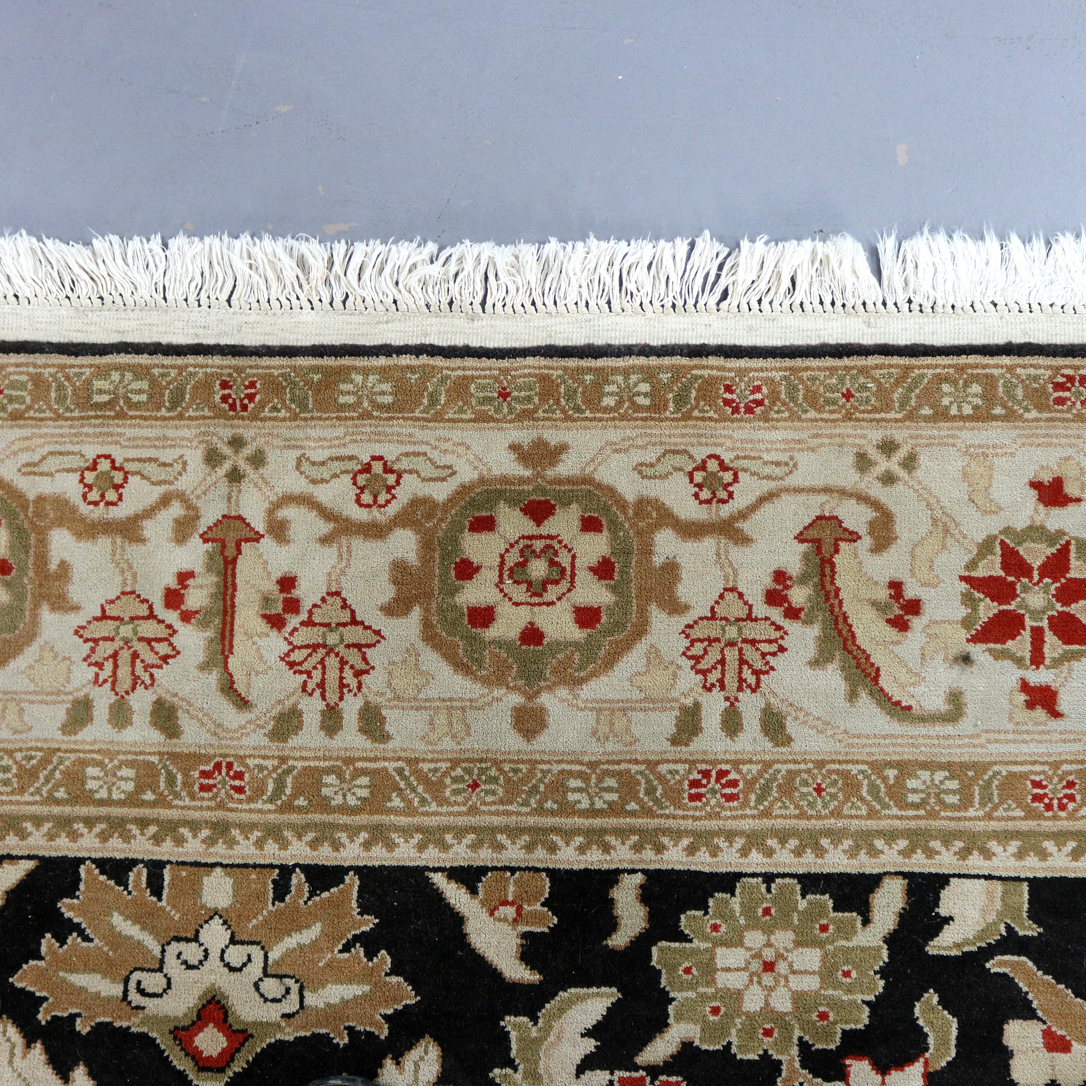 20ième siècle Tapis persan Oushak avec éléments de feuillage, 20e siècle en vente