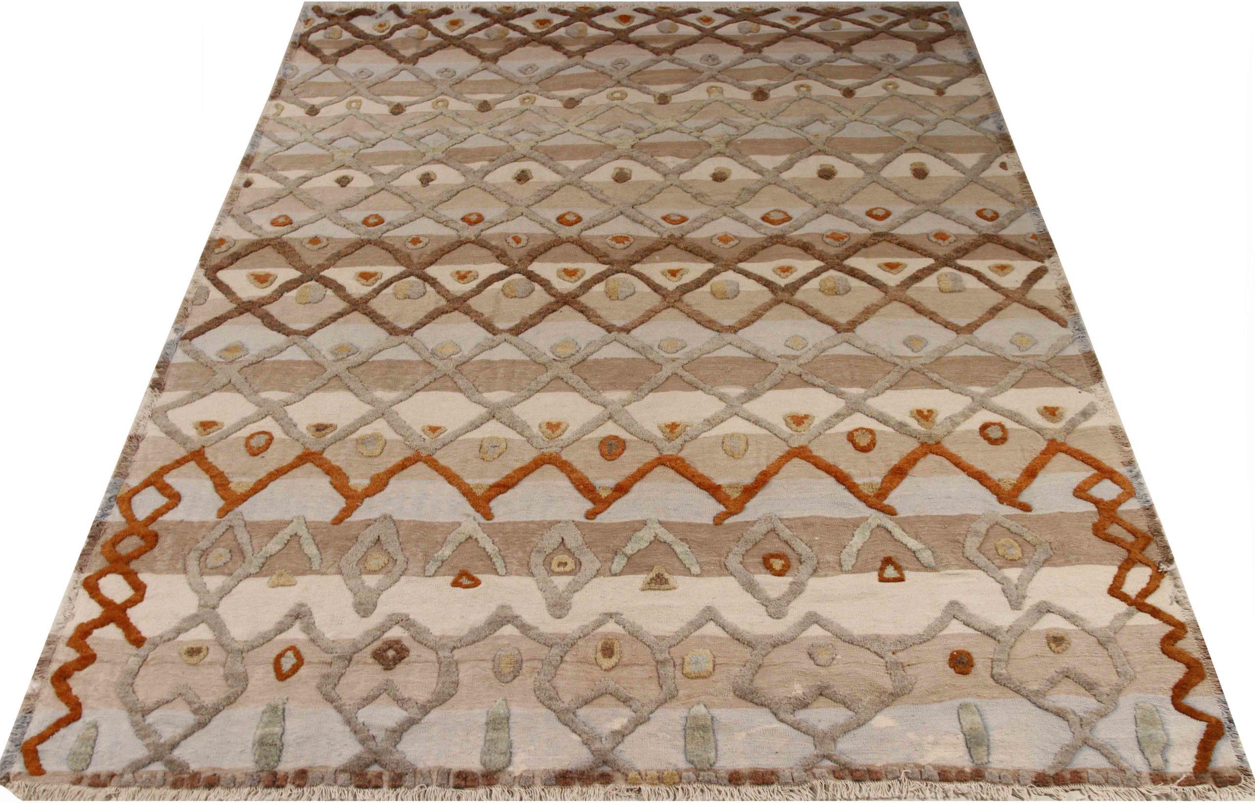 Discover the elegance of Persian Oushak featuring beautiful craftsmanship in Circa 1990. Designed with meticulous attention to detail, this exclusive design is perfect for enhancing your space.
