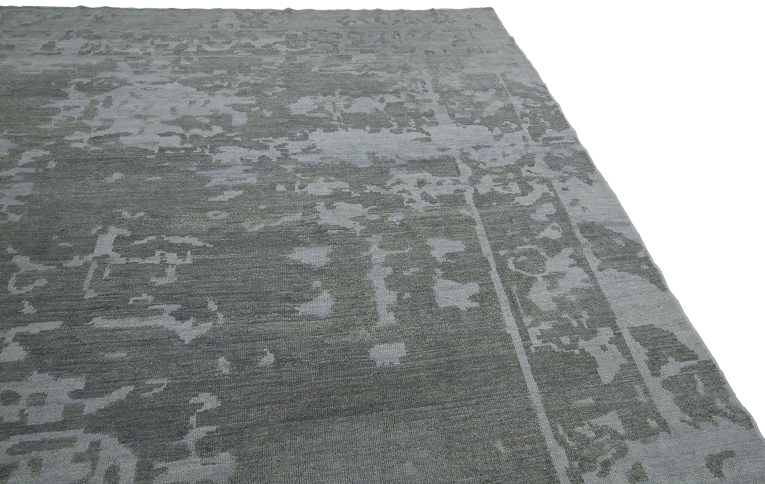 Persische Oushak Over Size Teppich - Wolle Grau Elfenbein Design - 88964 (20. Jahrhundert) im Angebot