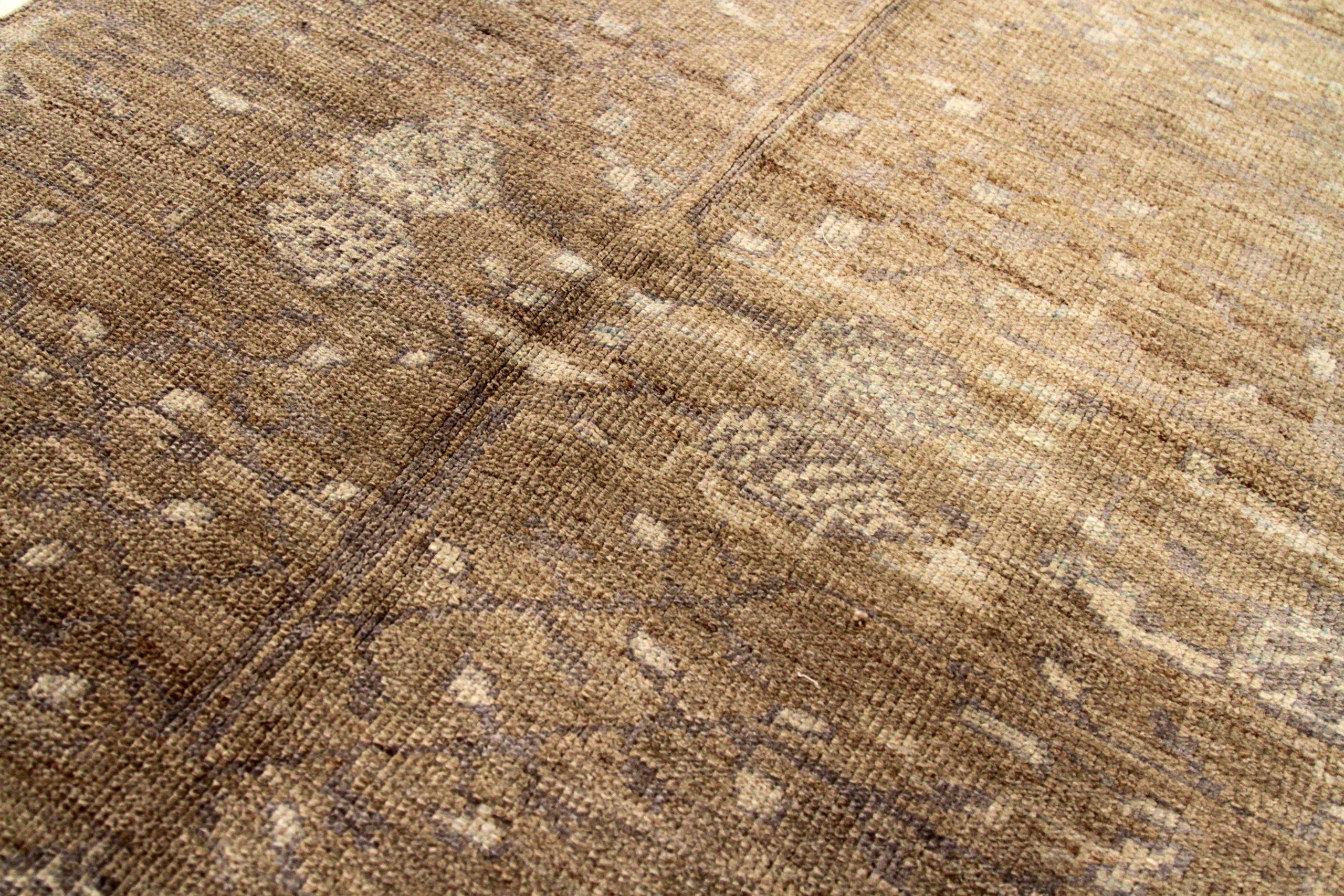 Persischer Oushak Small Teppich - Wolle Braun Elfenbein Design - 88162 (Irakisch) im Angebot