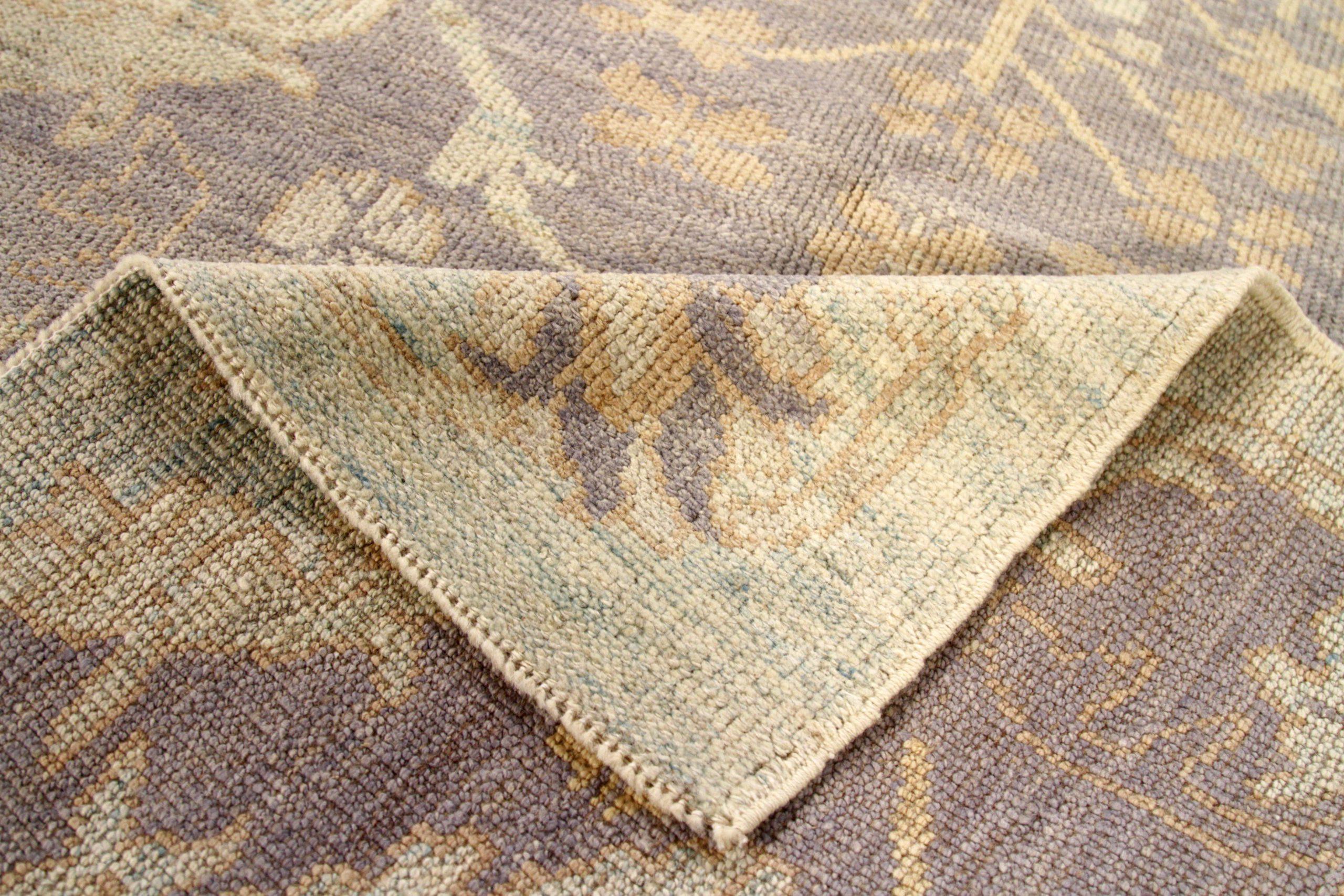Persian Oushak Small Rug - Wool Ivory Purpel Yellow Design - 88120 In Excellent Condition For Sale In Dallas, TX