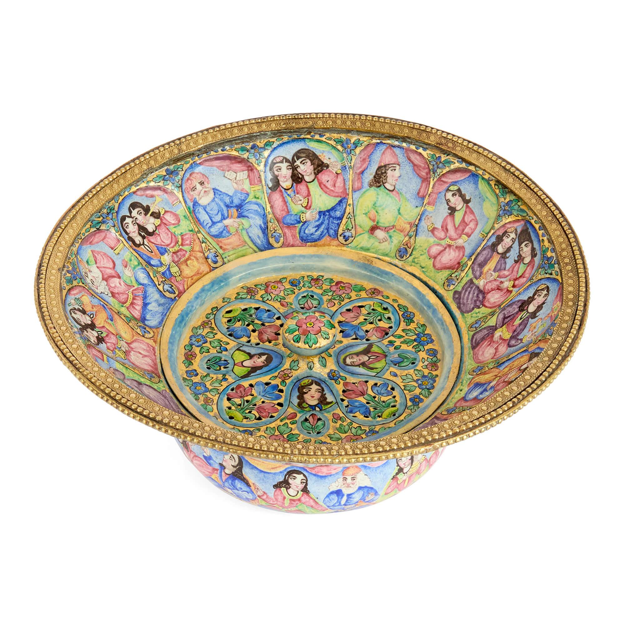 Vaso persiano Qajar antico in metallo smaltato Minakari In condizioni buone in vendita a London, GB