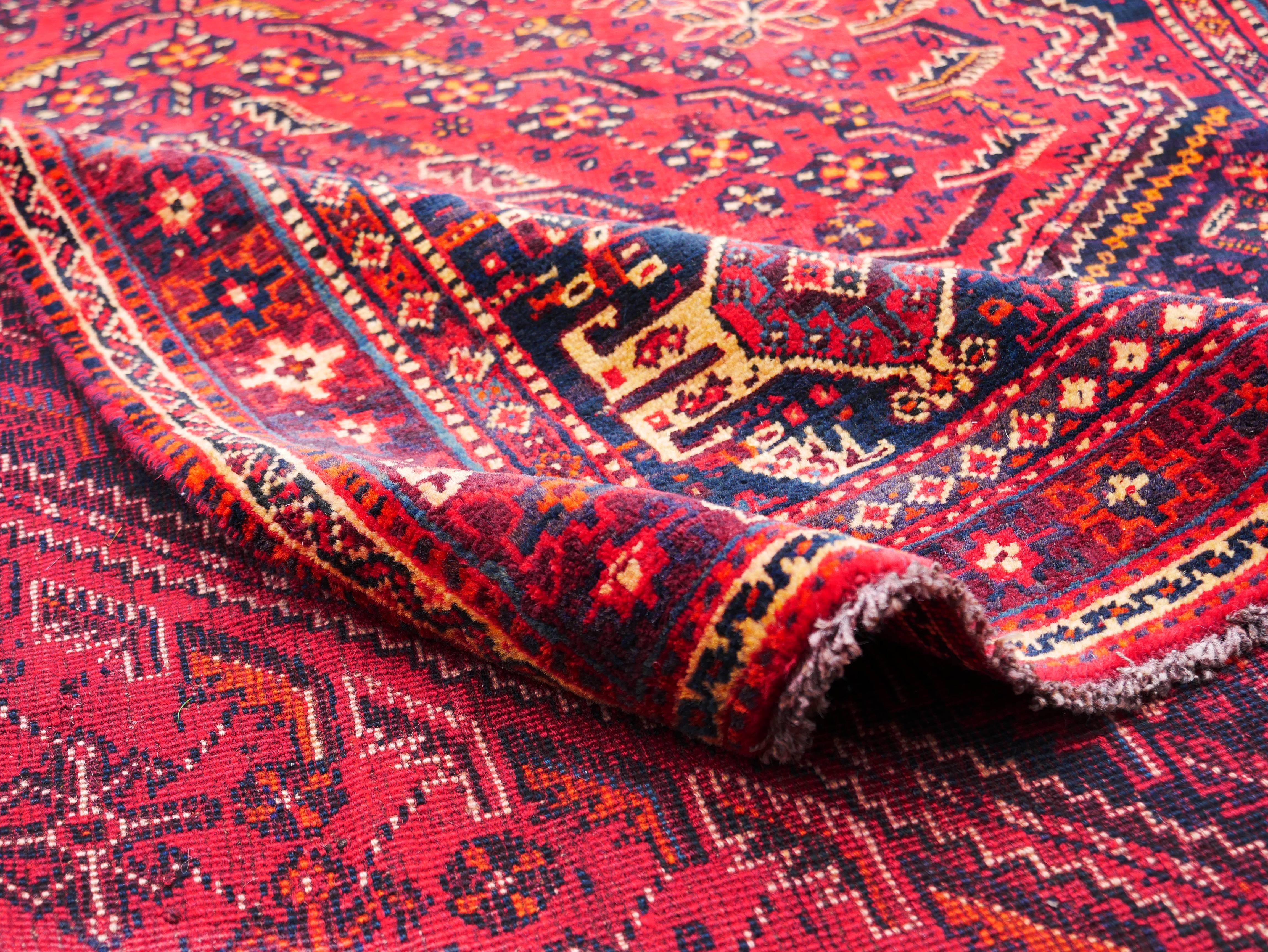 Persian Qasqai Shiraz Rug For Sale 1