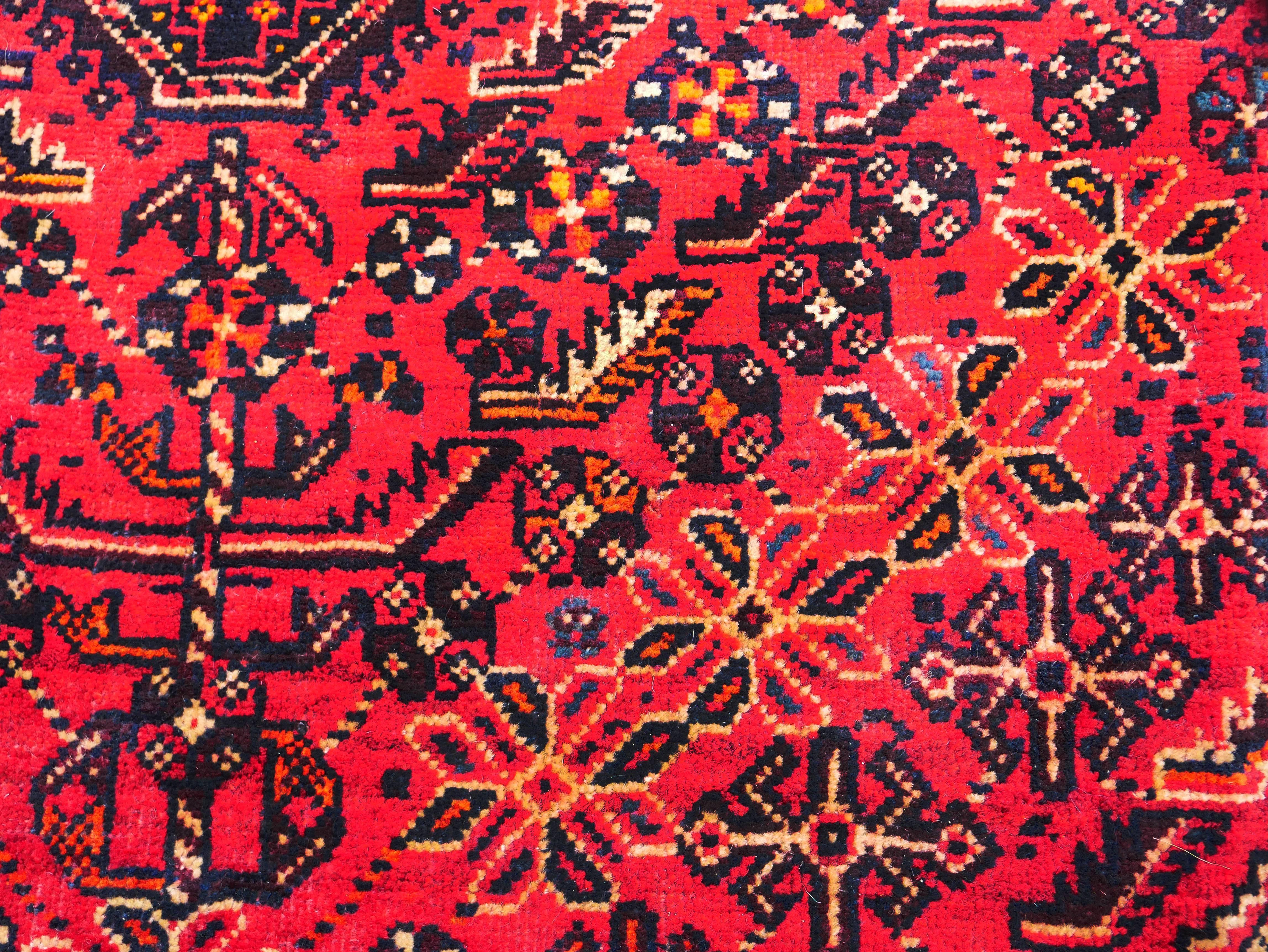 Persian Qasqai Shiraz Rug For Sale 2