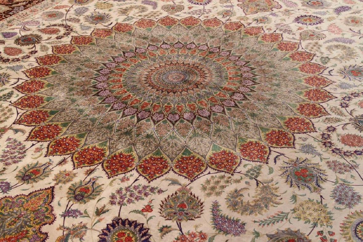 Persian Qom Over Size Rug Circa 1990 - Wool Ivory Purple Red Yellow 70596 In Excellent Condition For Sale In Dallas, TX