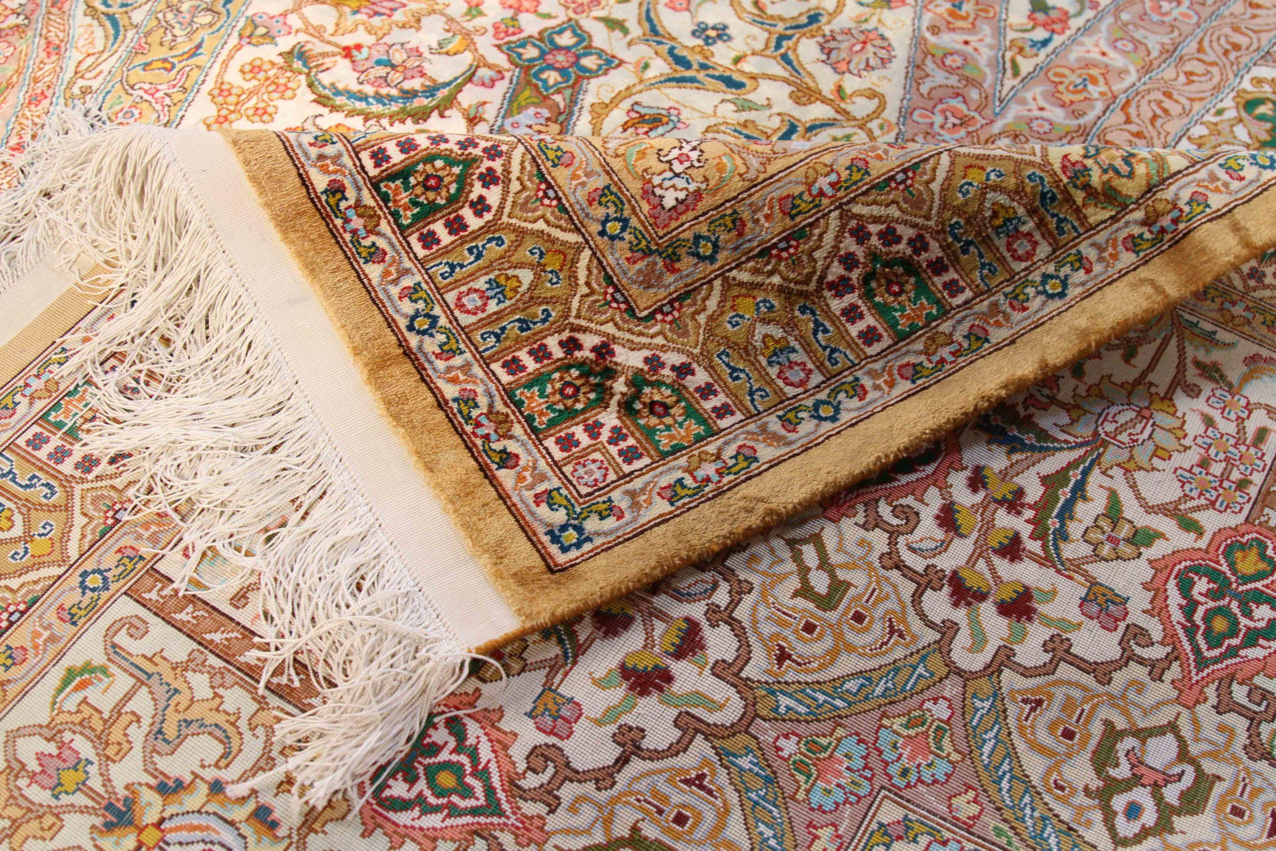 Persische Qom Over Size Teppich CIRCA 1990 - Wolle Elfenbein Rosa Gelb 70619 (20. Jahrhundert) im Angebot