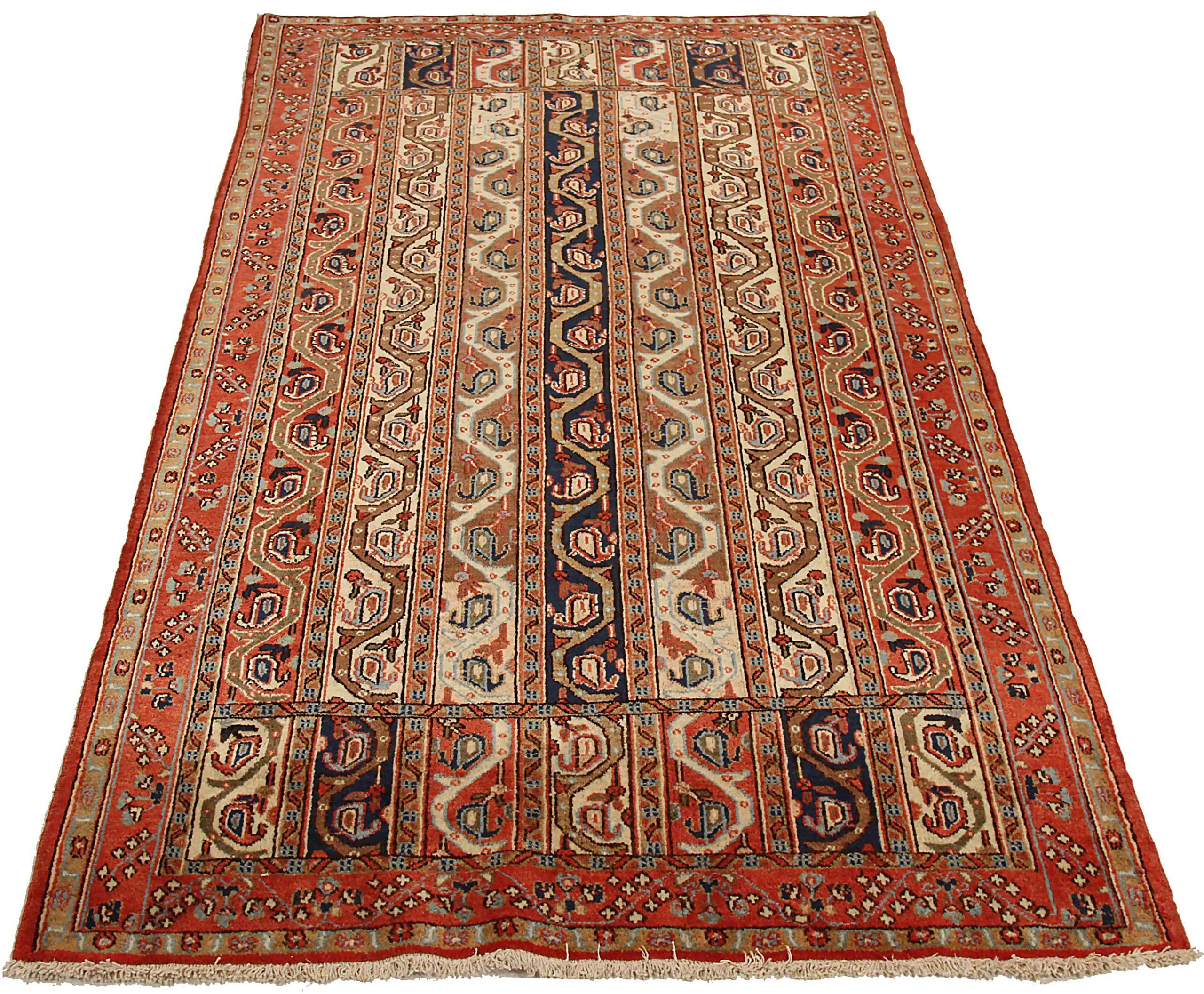 Entdecken Sie die Eleganz des persischen Qom mit dem kleinen Teppich von CIRCA 1880. Dieses exklusive Design aus Wolle und Braun-Elfenbein-Rot ist perfekt, um Ihren Raum zu verschönern.