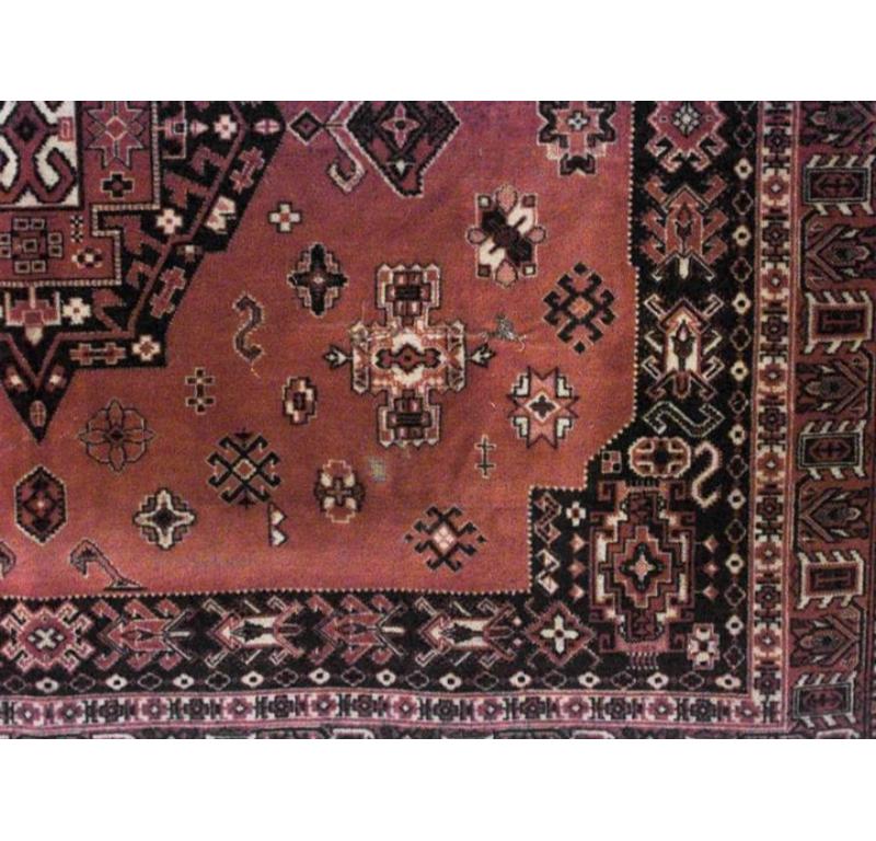 Copritavolo persiano in velluto blu e ruggine con bordo e centro geometrico