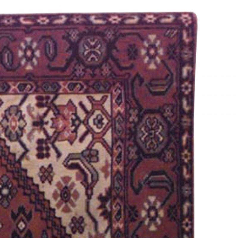 Islamico Copritavolo persiano in velluto rosso in vendita