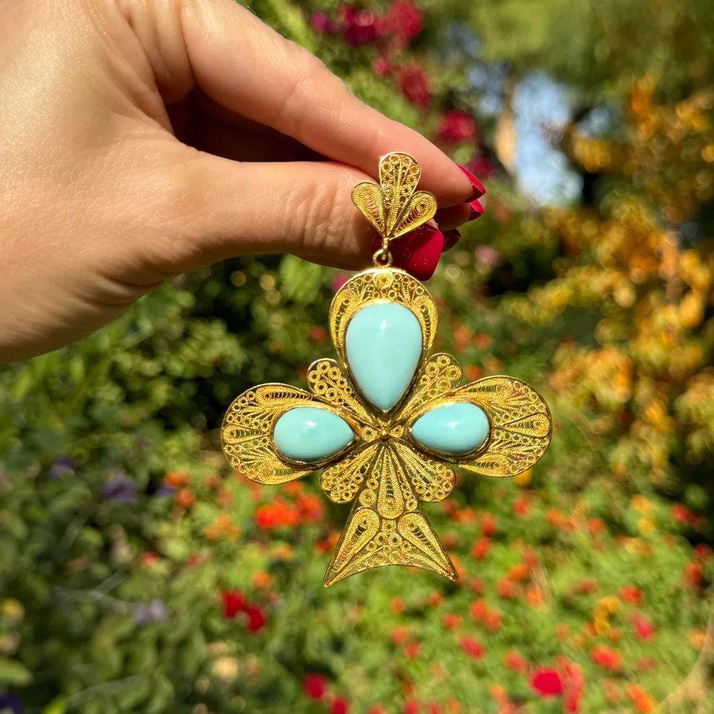 Modernist Persian Robins Egg Blue Turquoise Filigree Gold Statement Vintage Pendant For Sale