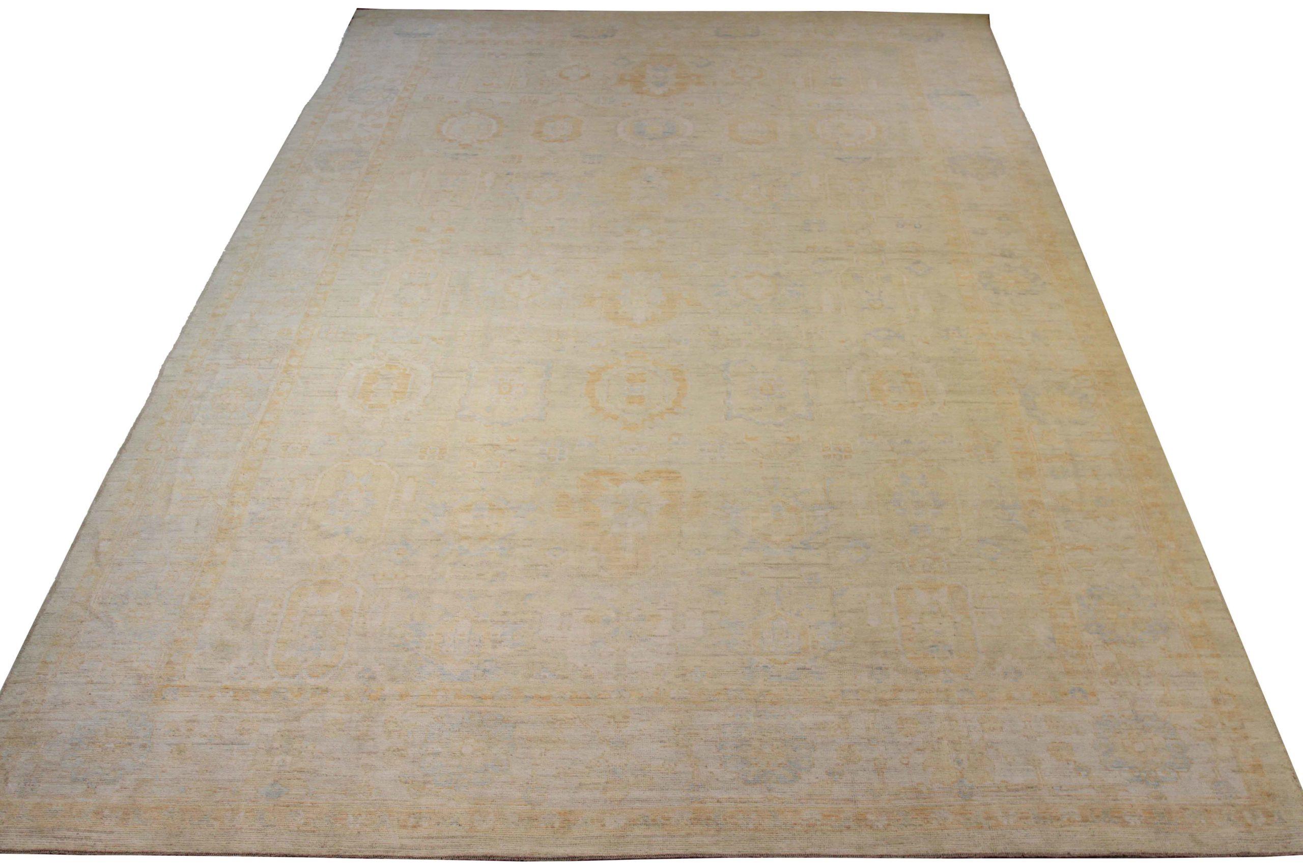 Scopri l'eleganza della Persian Rose Collection con i tappeti per l'area CIRCA del 1990. Progettato con una meticolosa attenzione ai dettagli, questo design esclusivo è perfetto per valorizzare il tuo spazio.